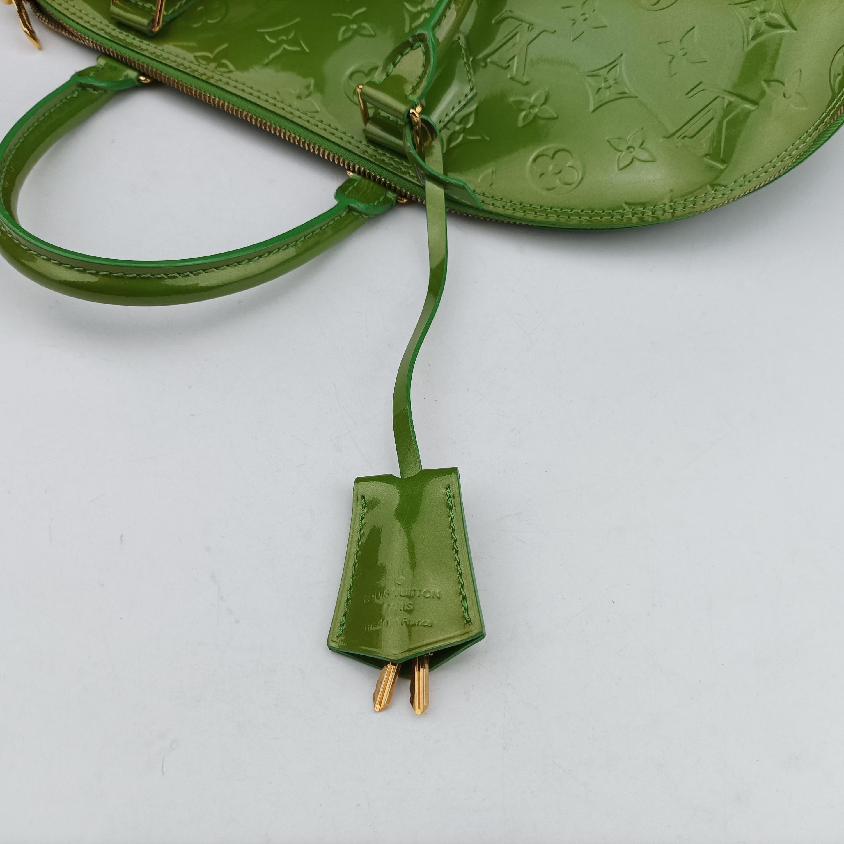Pre-owned Louis Vuitton Alma GM green Vernis  handbag | stylenewstar