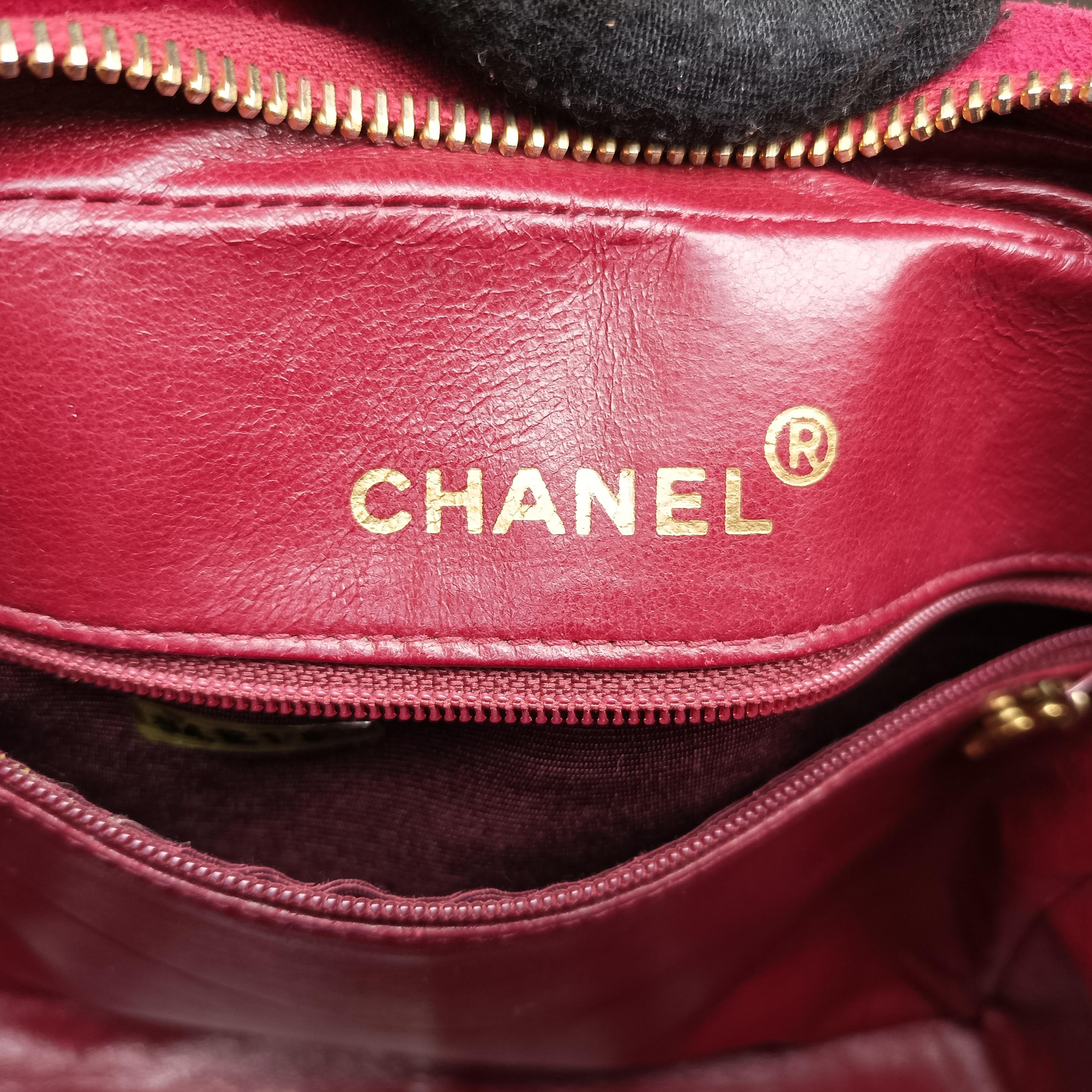 Pre-owned Chanel Vintage Front Pocket Camera Red suede  shoulderbag | stylenewstar