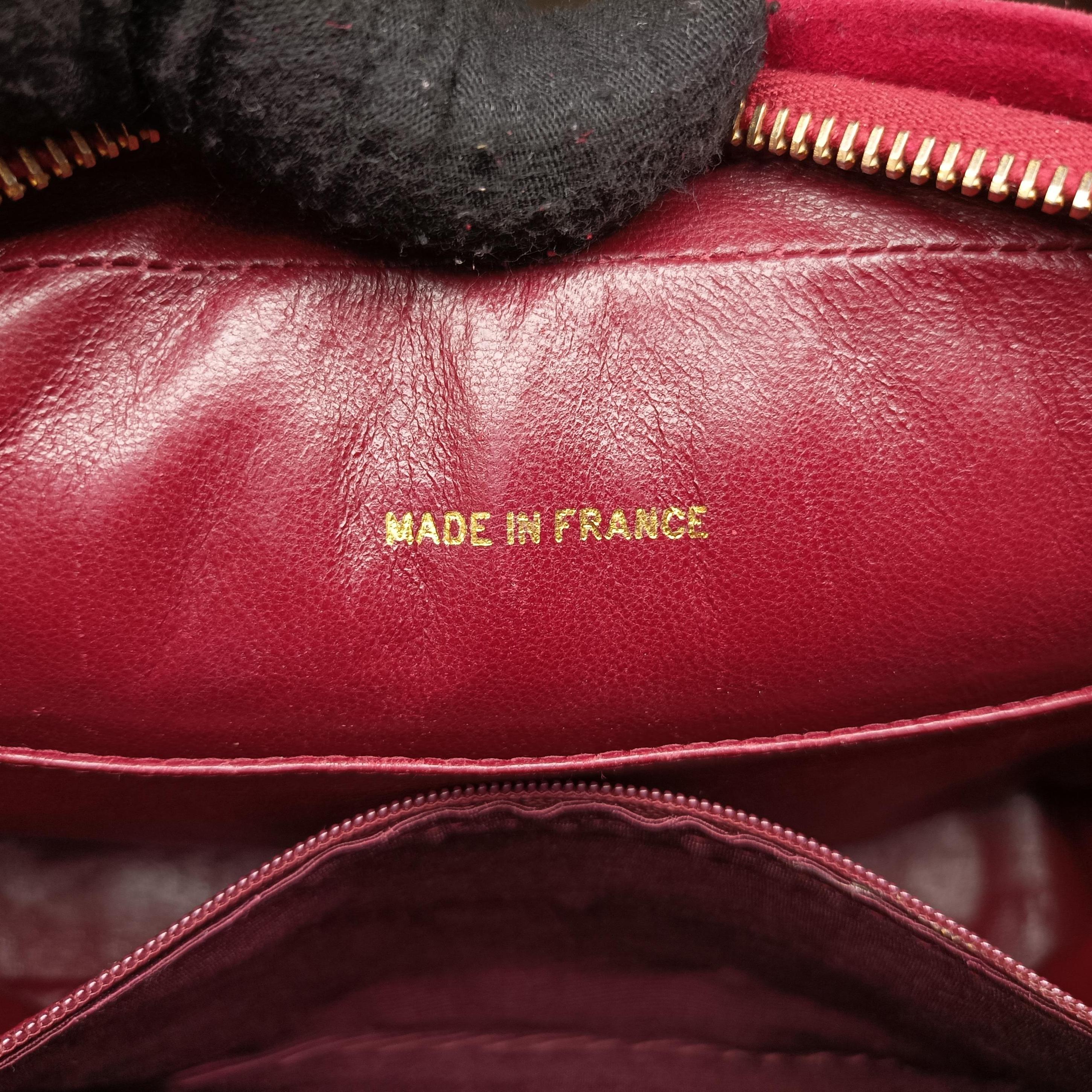 Pre-owned Chanel Vintage Front Pocket Camera Red suede  shoulderbag | stylenewstar