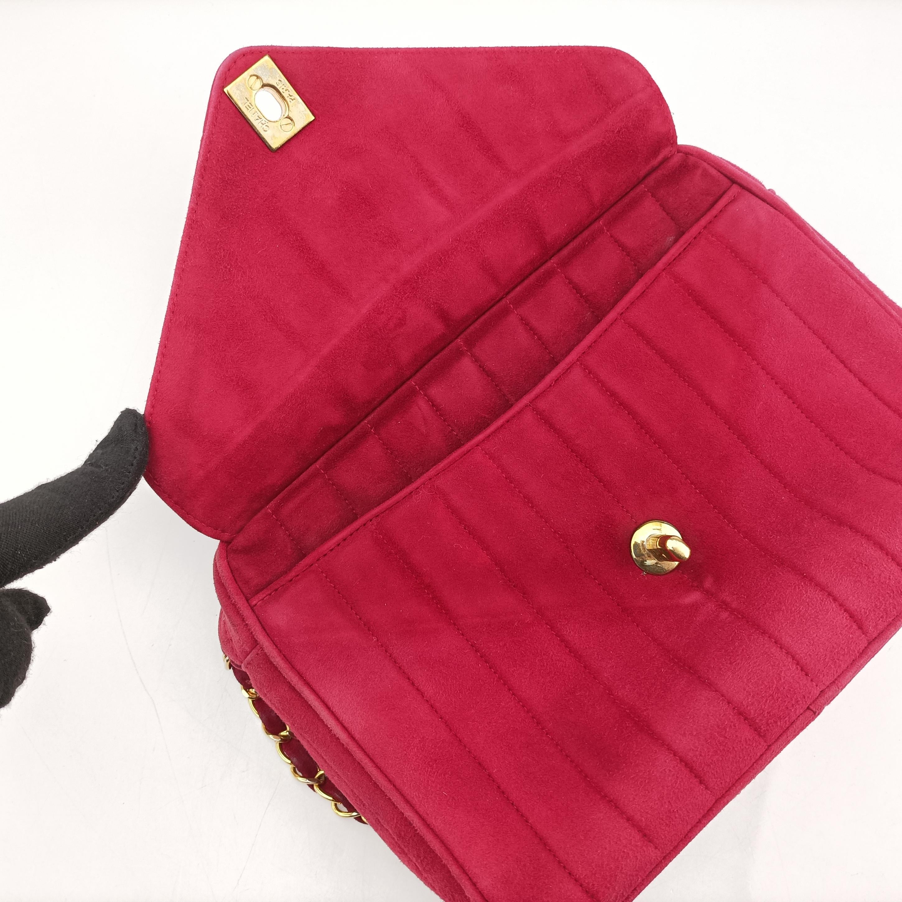 Pre-owned Chanel Vintage Front Pocket Camera Red suede  shoulderbag | stylenewstar