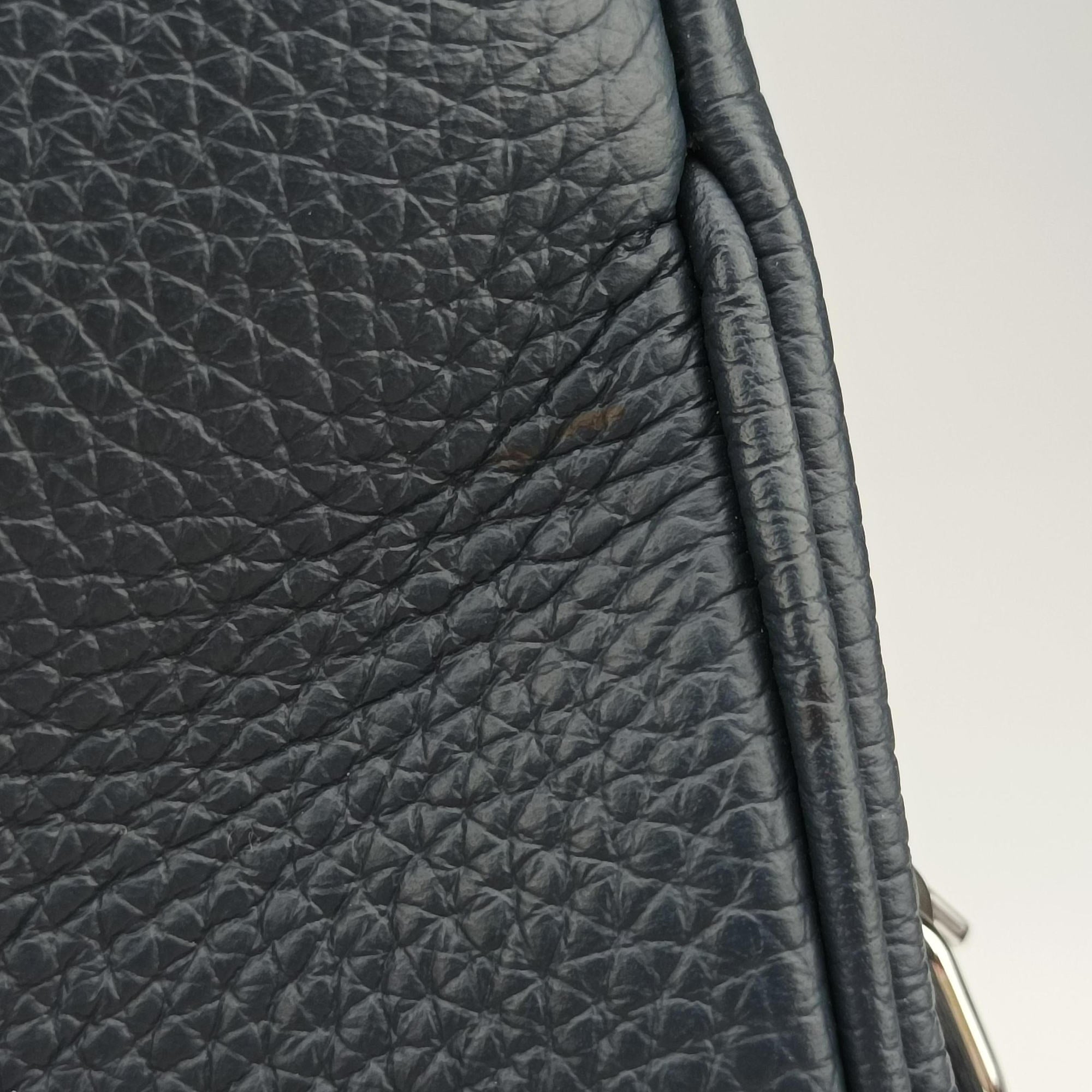 Pre-owned Louis Vuitton Armand Briefcase MM NAVY Taurillon leather M54380 shoulderbag | stylenewstar