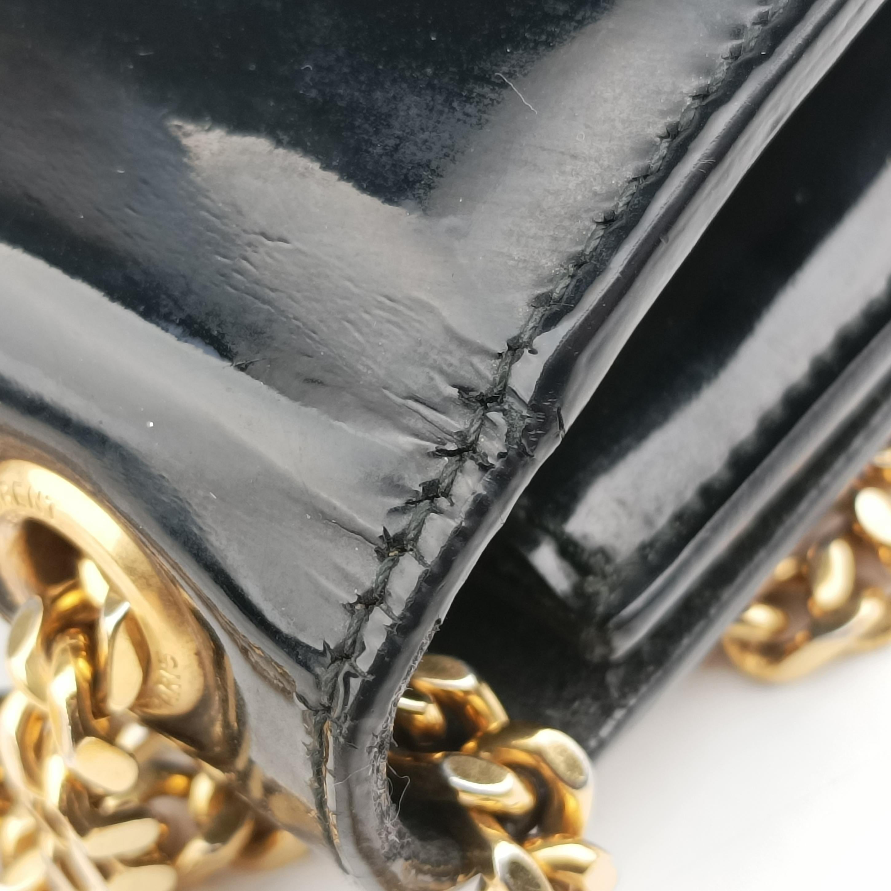 Secondhand Yves Saint Laurent KATE Black Enamel 354121 shoulderbag | stylenewstar