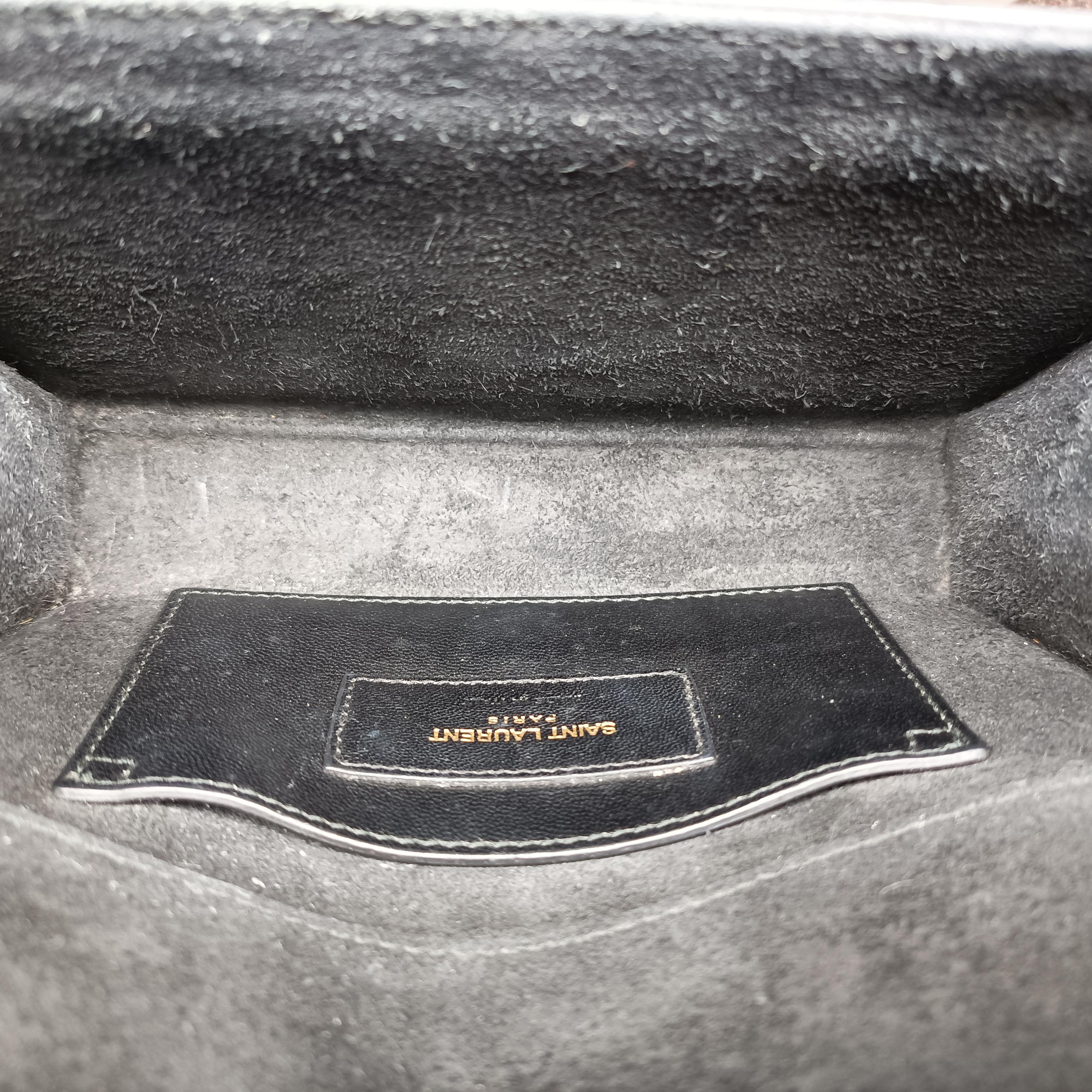 Secondhand Yves Saint Laurent KATE Black Enamel 354121 shoulderbag | stylenewstar