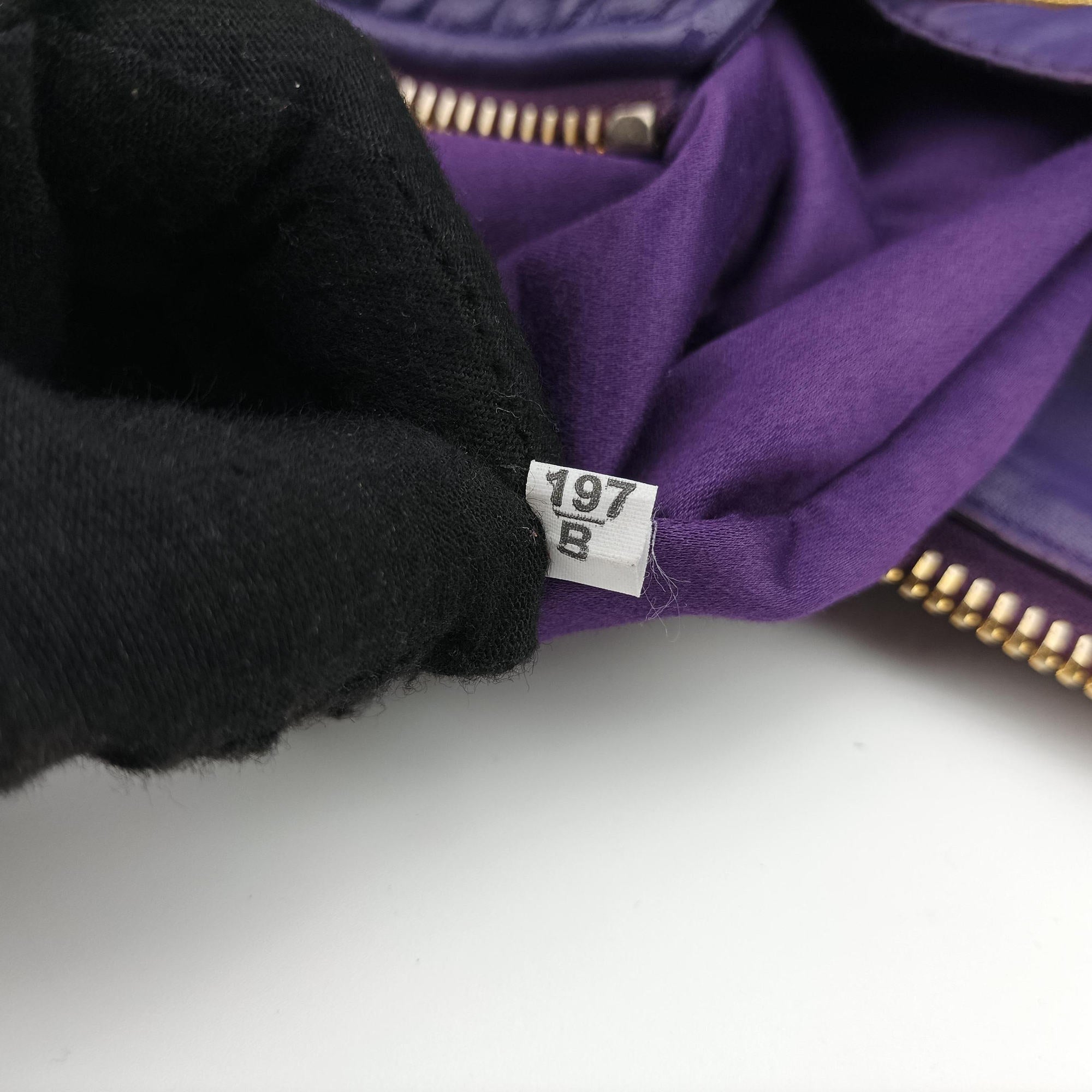 Secondhand Miu Miu Matelasse Purple leather  shoulderbag | stylenewstar