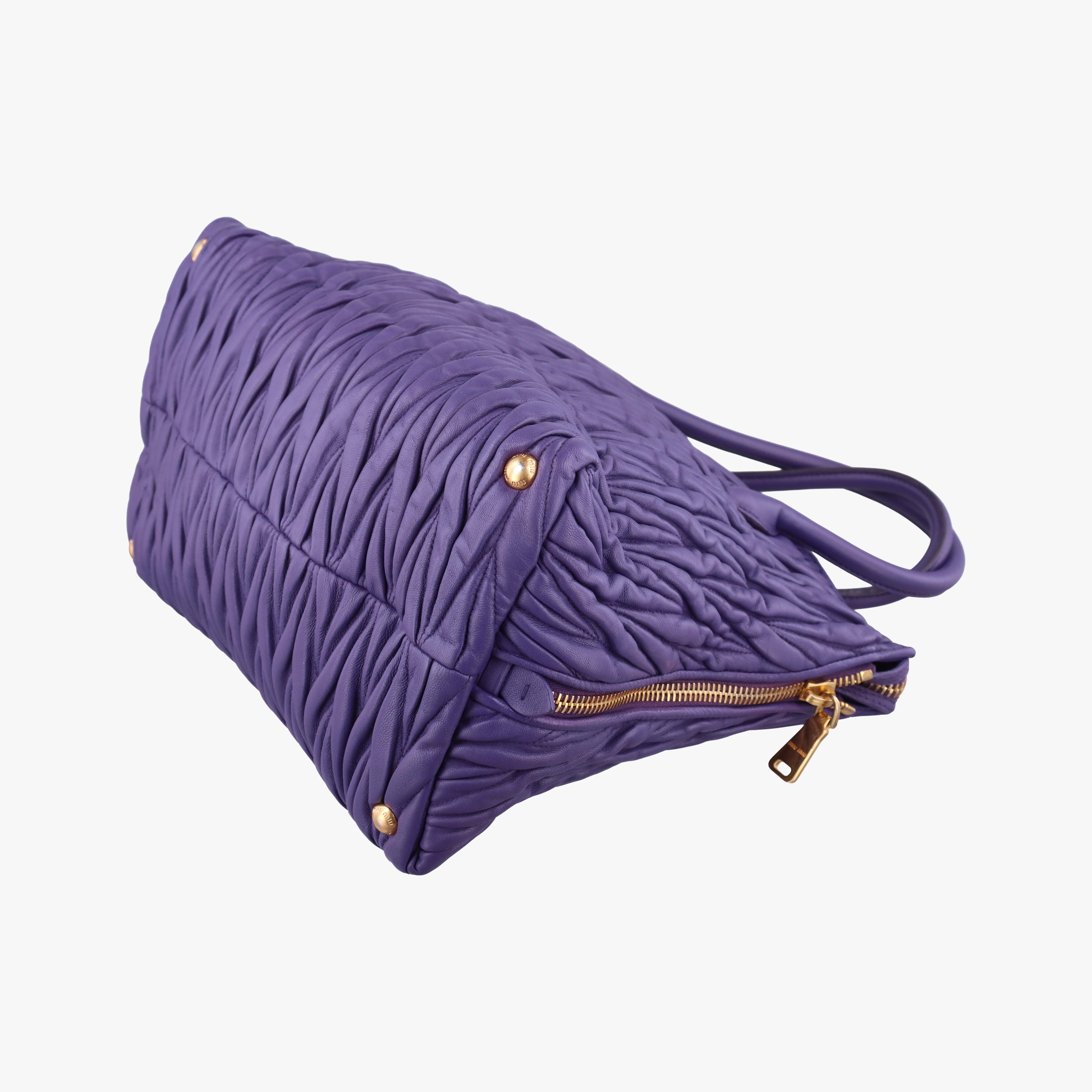 Secondhand Miu Miu Matelasse Purple leather  shoulderbag | stylenewstar
