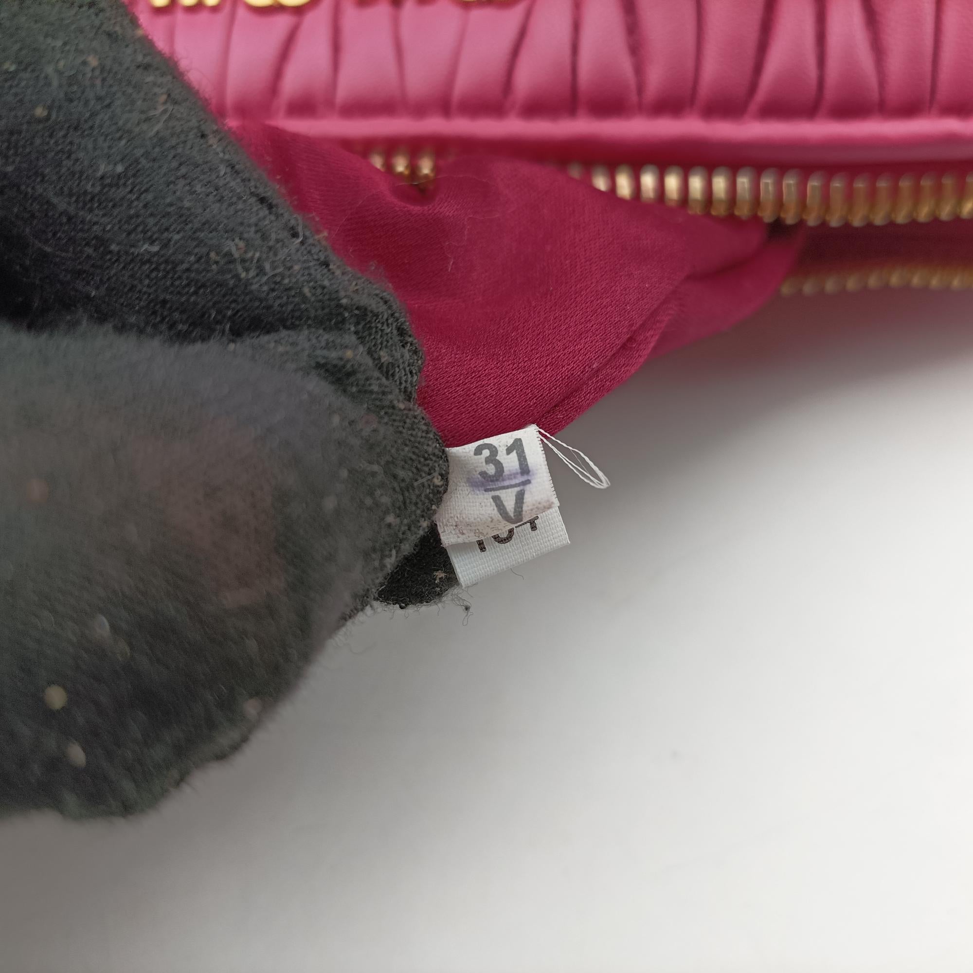 Secondhand Miu Miu Matelasse Rose lambskin  shoulderbag | stylenewstar