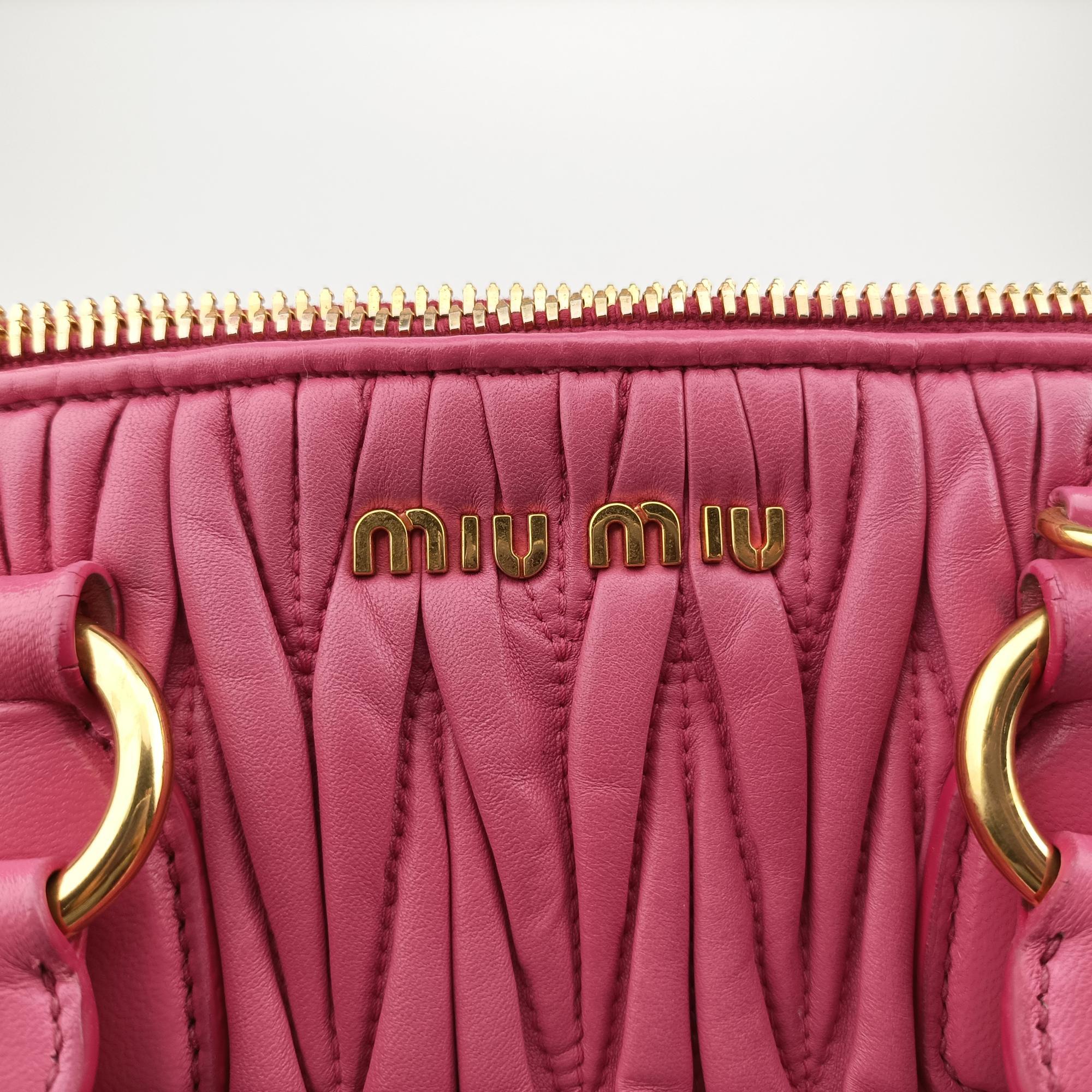 Secondhand Miu Miu Matelasse Rose lambskin  shoulderbag | stylenewstar