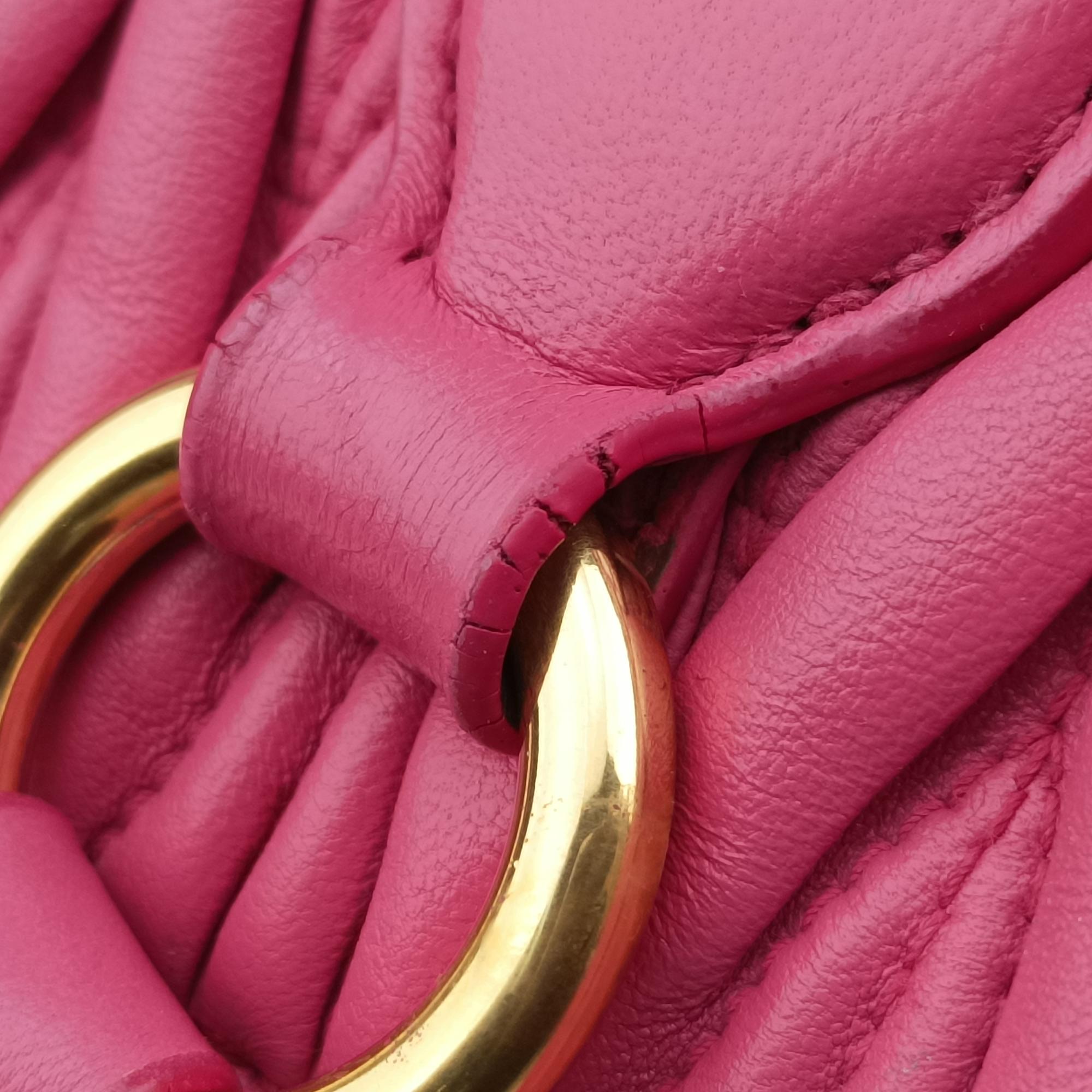 Secondhand Miu Miu Matelasse Rose lambskin  shoulderbag | stylenewstar