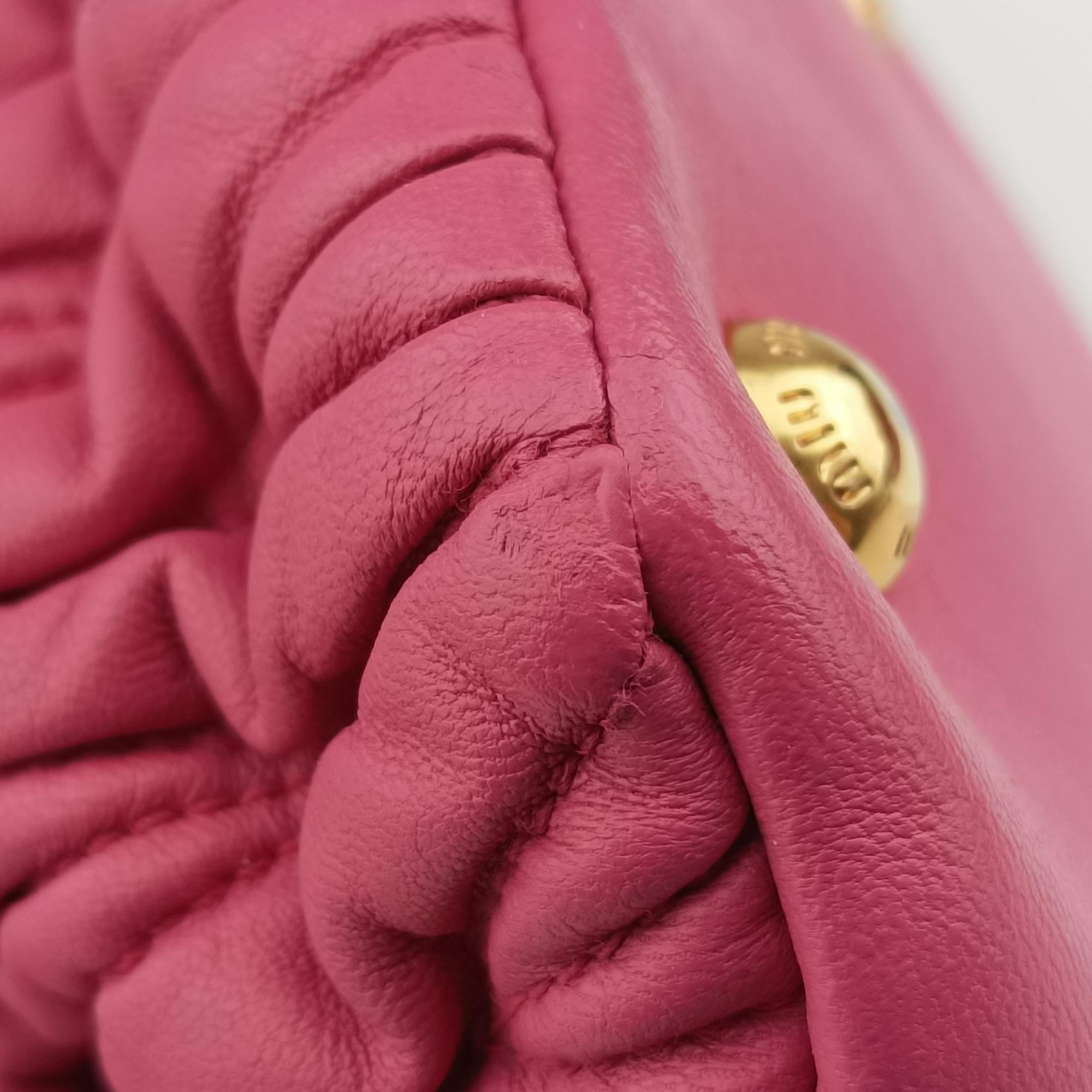 Secondhand Miu Miu Matelasse Rose lambskin  shoulderbag | stylenewstar