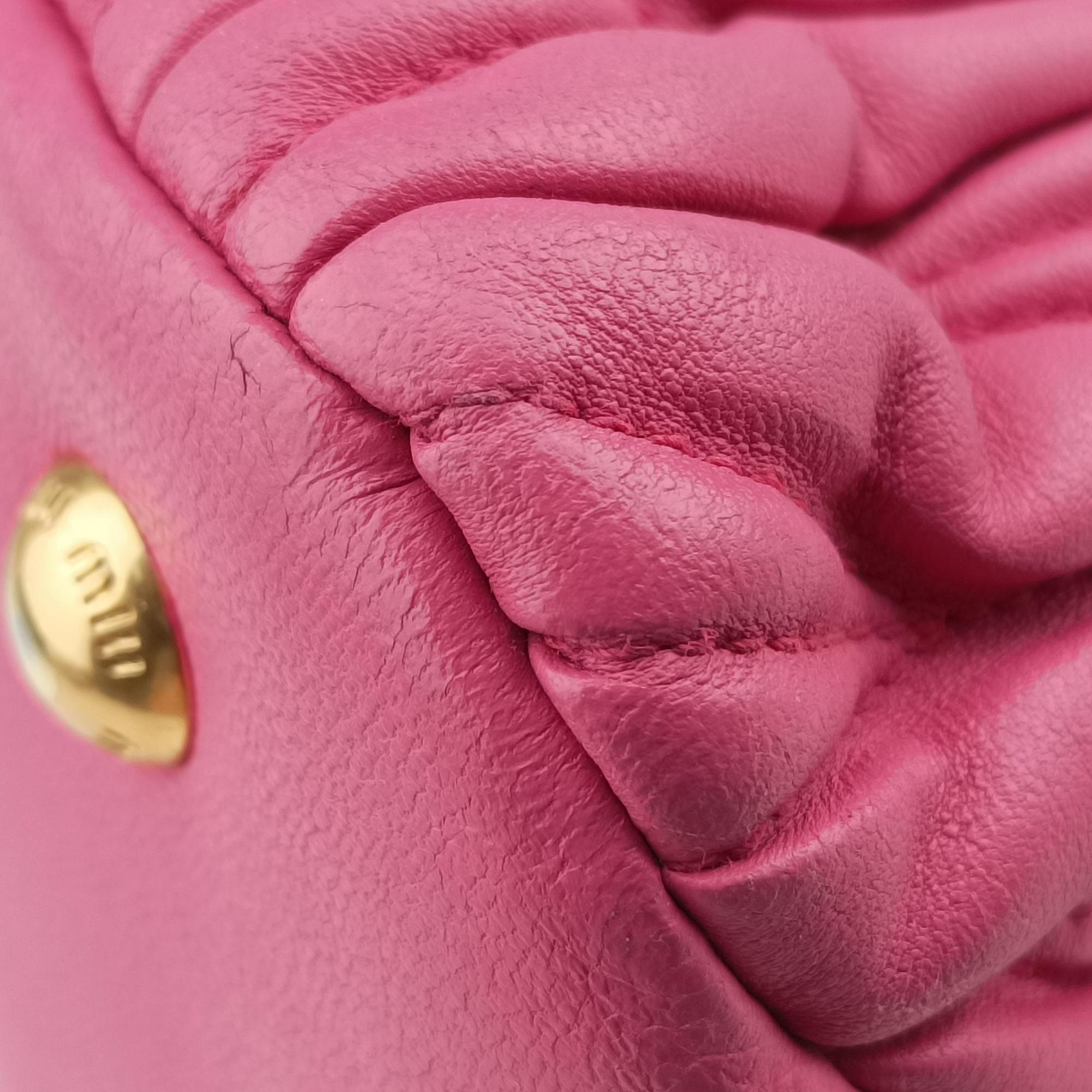 Secondhand Miu Miu Matelasse Rose lambskin  shoulderbag | stylenewstar