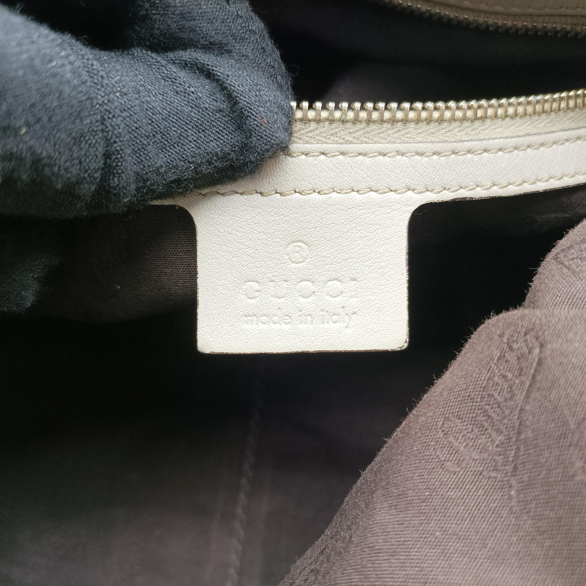 Pre-owned Gucci Charlotte White Leather 203504 handbag | stylenewstar