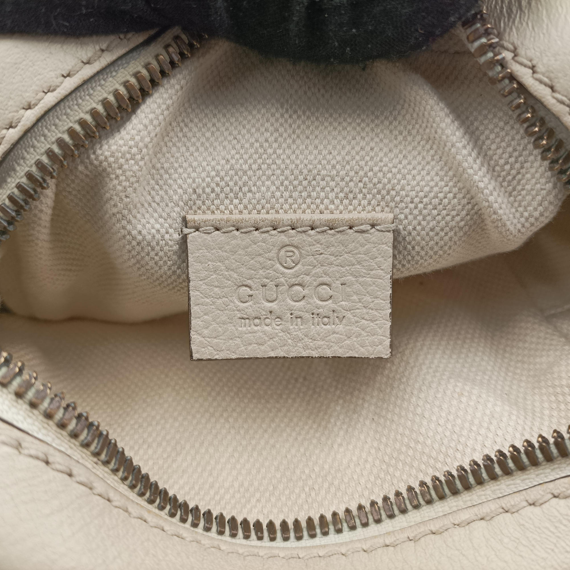 Pre-owned Gucci Print Messenger White Leather 574803 shoulderbag | stylenewstar