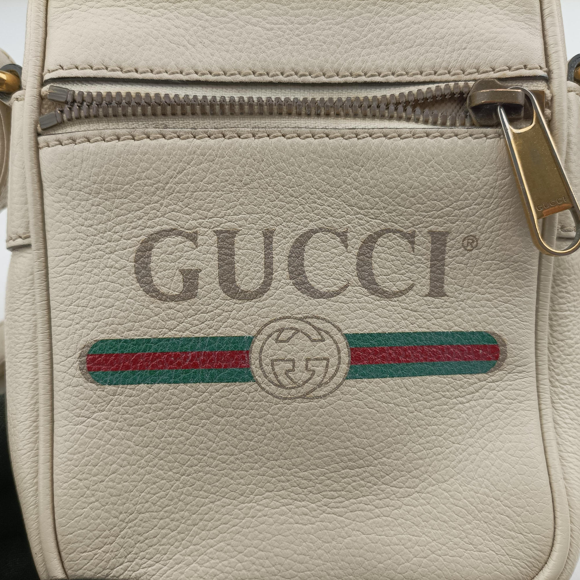 Pre-owned Gucci Print Messenger White Leather 574803 shoulderbag | stylenewstar