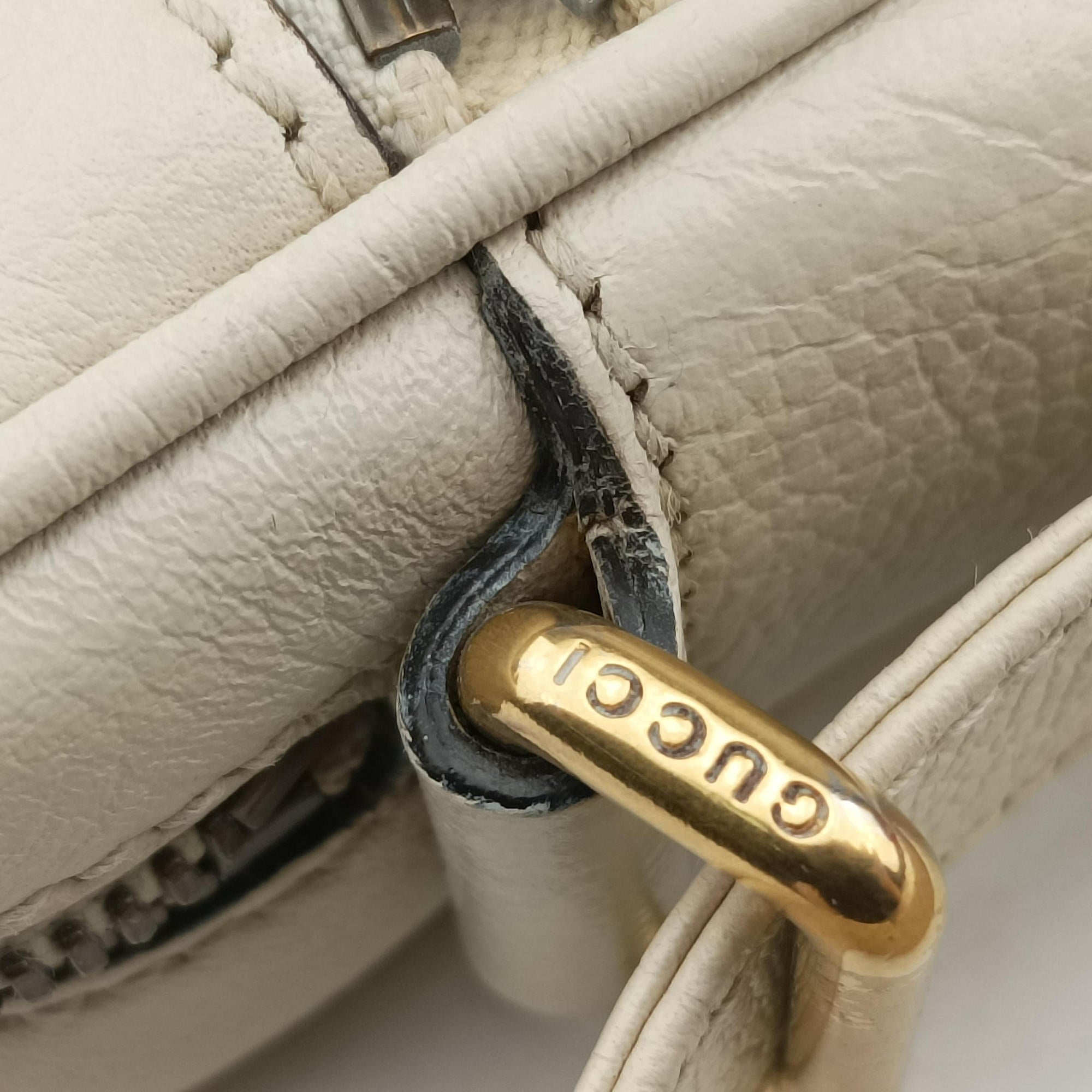 Pre-owned Gucci Print Messenger White Leather 574803 shoulderbag | stylenewstar