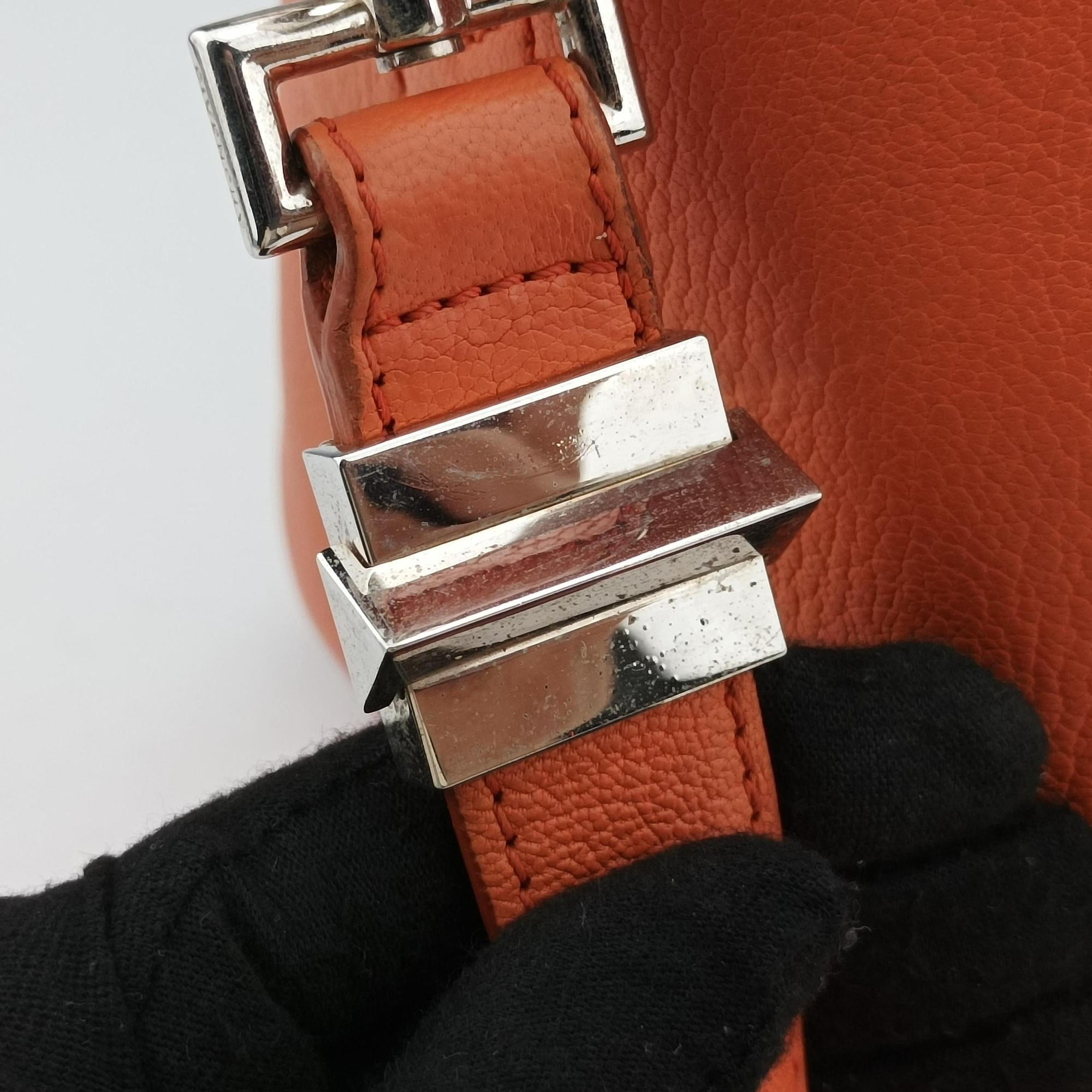 Pre-owned Givenchy Antigona Orange Leather  shoulderbag | stylenewstar