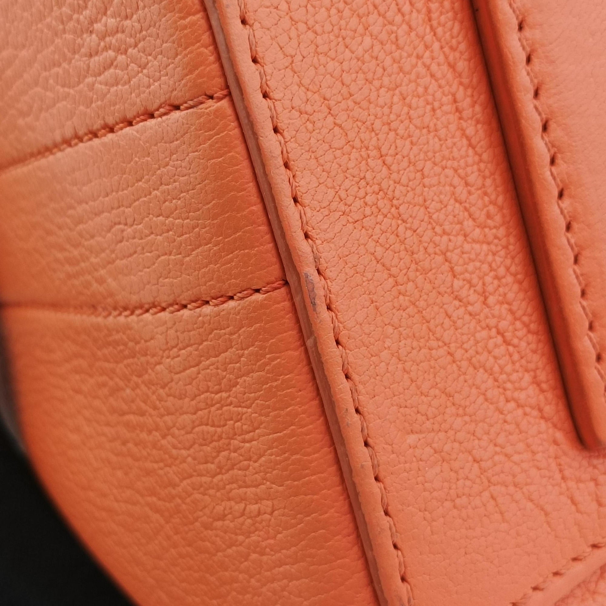 Pre-owned Givenchy Antigona Orange Leather  shoulderbag | stylenewstar