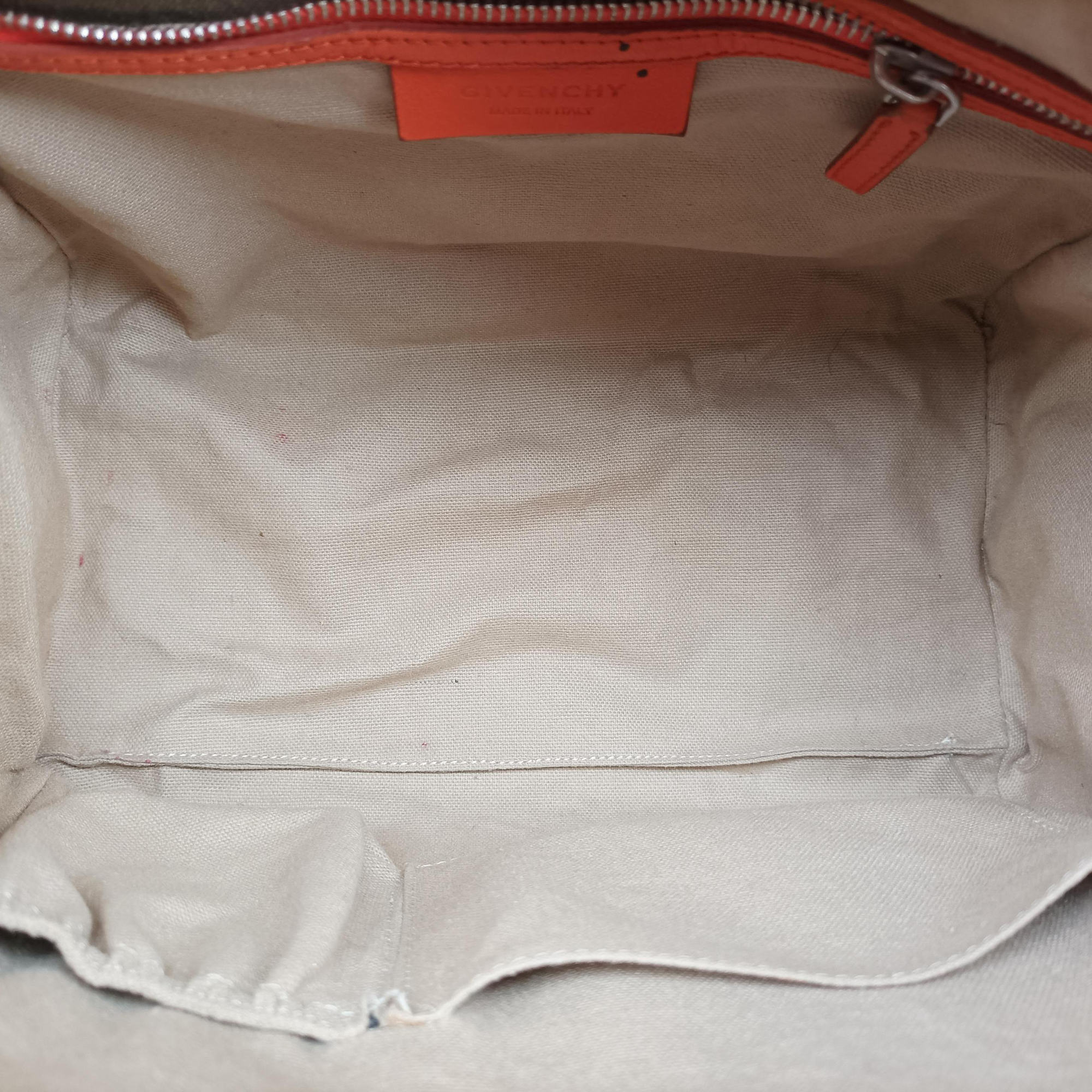 Pre-owned Givenchy Antigona Orange Leather  shoulderbag | stylenewstar