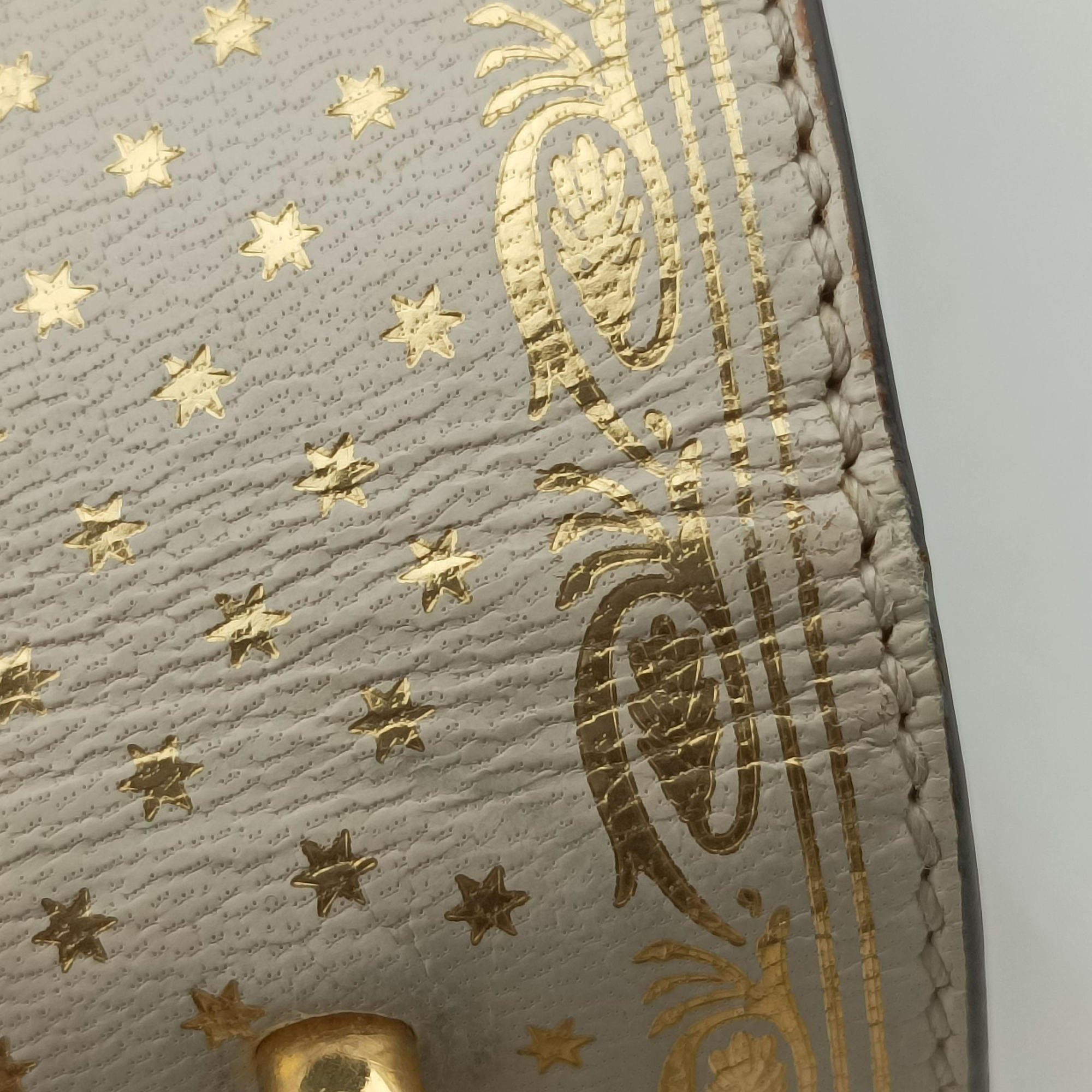 Pre-owned Gucci Sylvie White Leather 470270 shoulderbag | stylenewstar