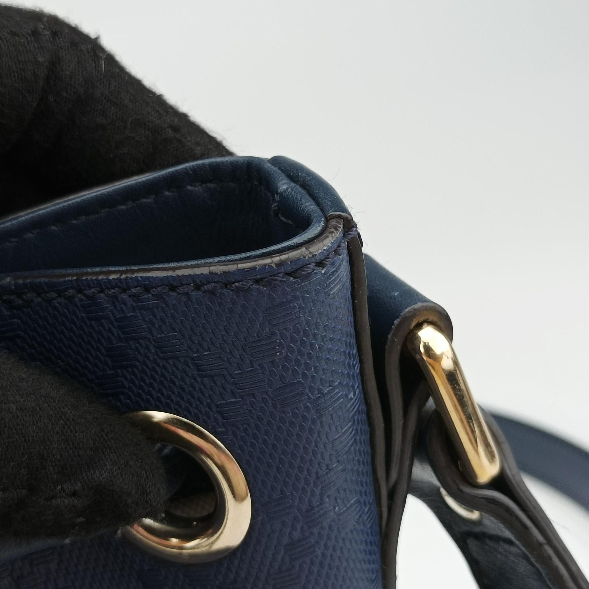 Pre-owned Gucci Bright Diamante Bucket Blue Leather 354229 shoulderbag | stylenewstar