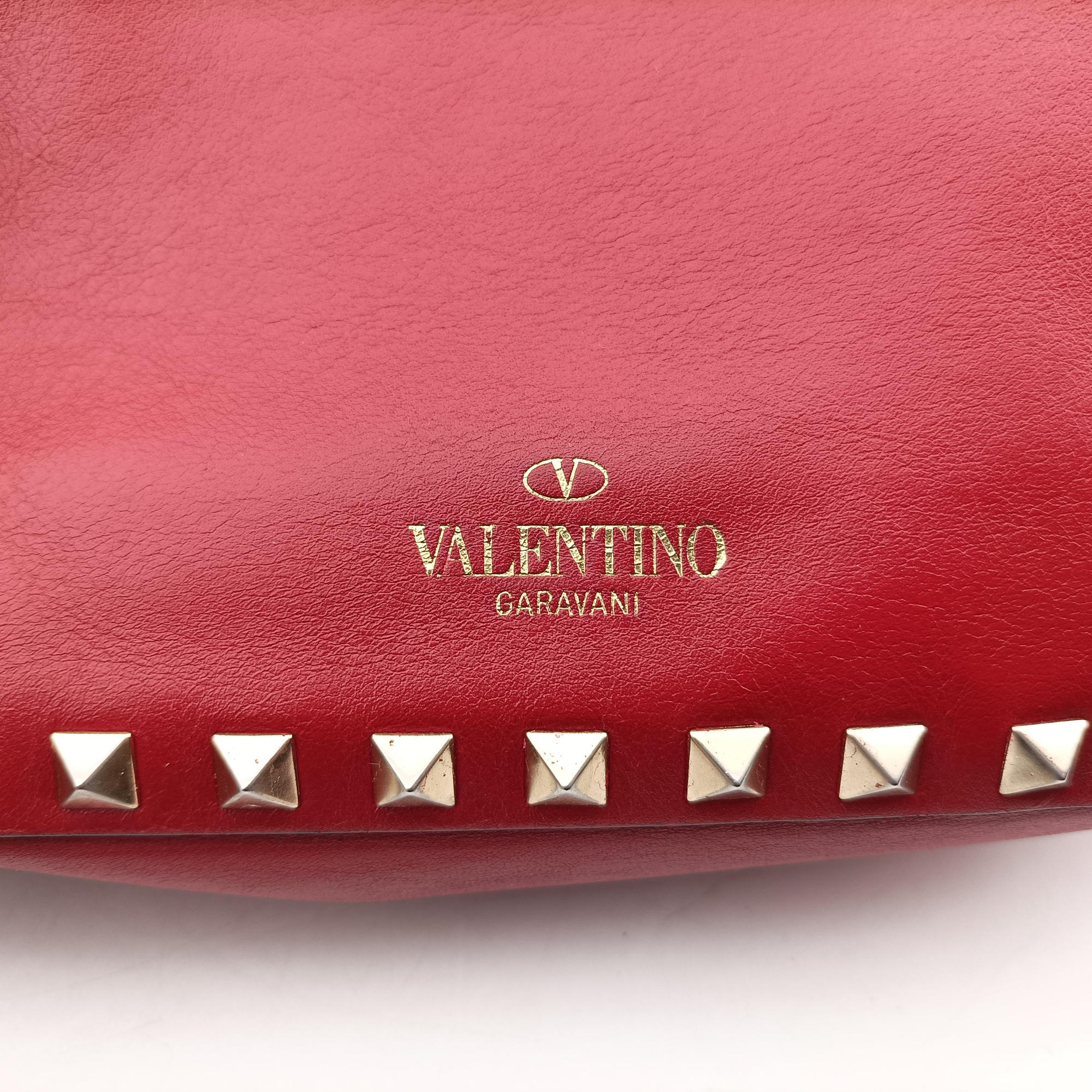 Pre-owned Valentino Rockstud Red Leather  shoulderbag | stylenewstar