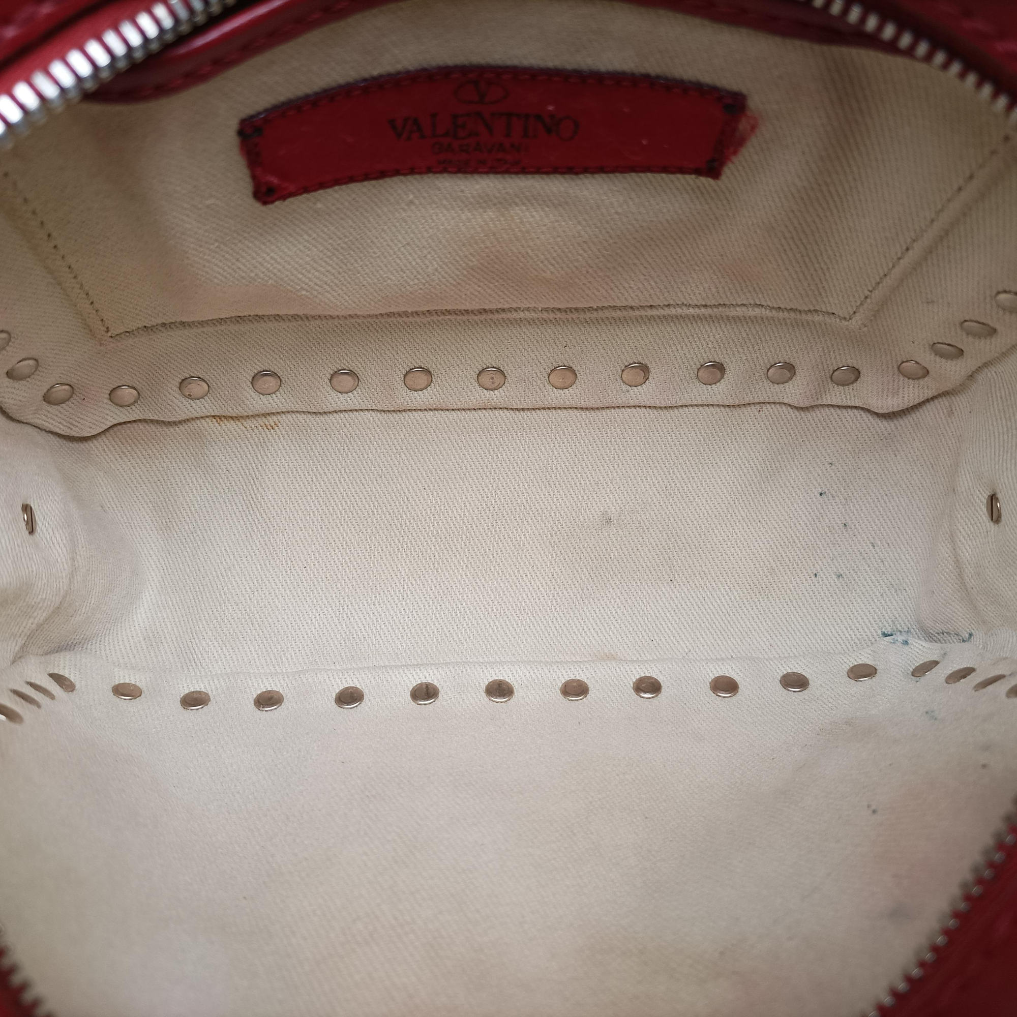 Pre-owned Valentino Rockstud Red Leather  shoulderbag | stylenewstar