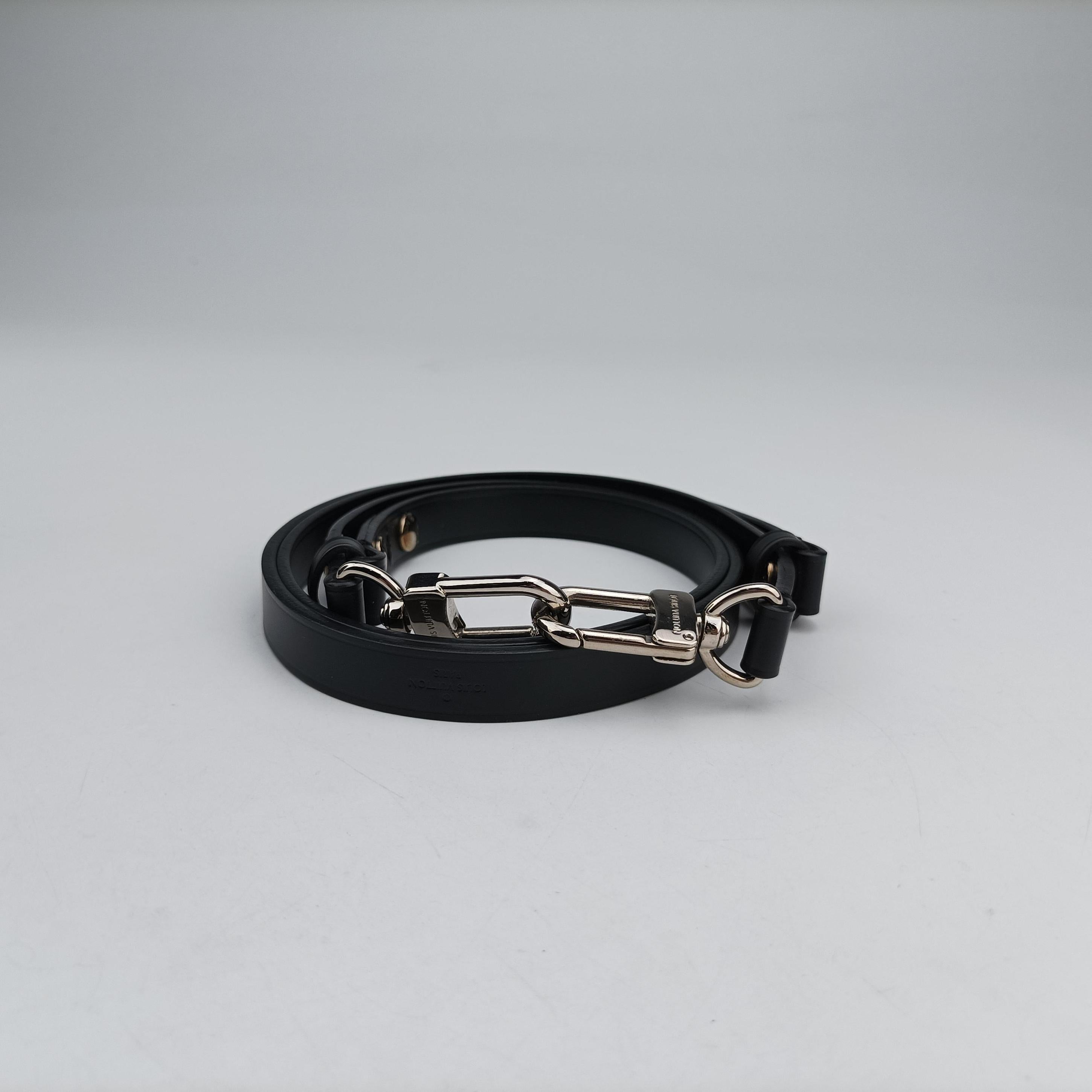 Secondhand Louis Vuitton Neonoe Noir Epi M54366 shoulderbag | stylenewstar