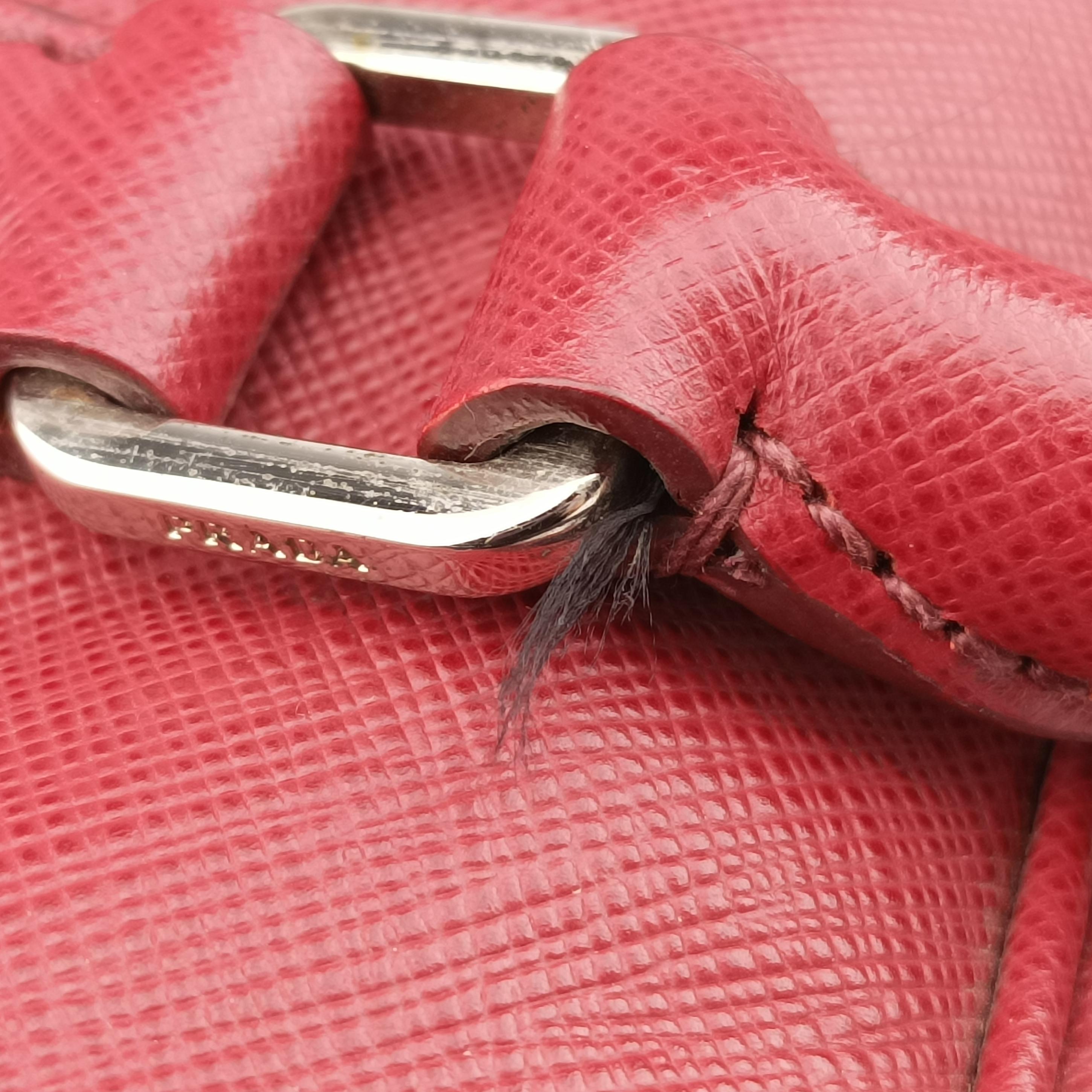 Vintage Prada Classic Laptop briefcase Red SAFFIANO Leather 2VE363 handbag | stylenewstar