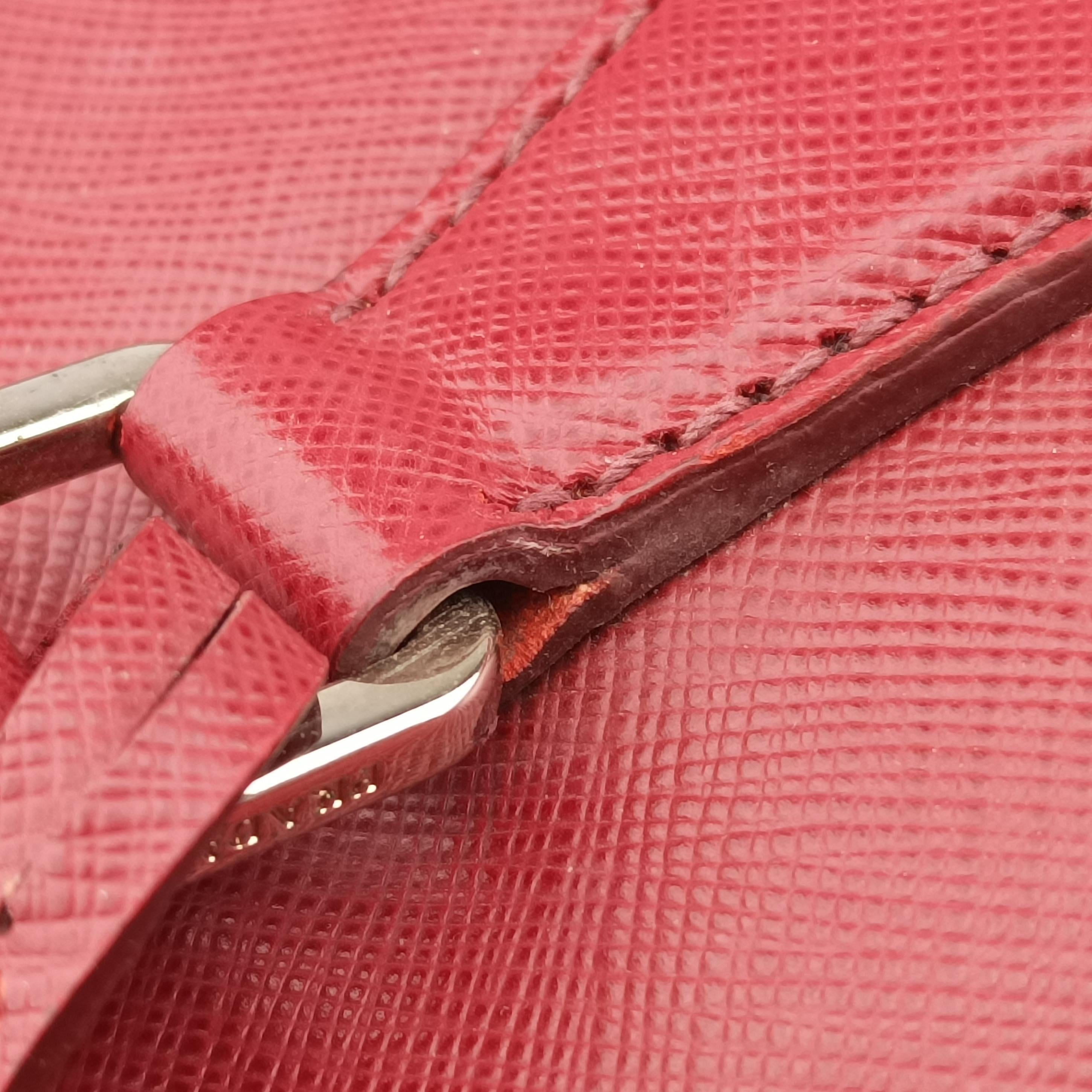 Vintage Prada Classic Laptop briefcase Red SAFFIANO Leather 2VE363 handbag | stylenewstar