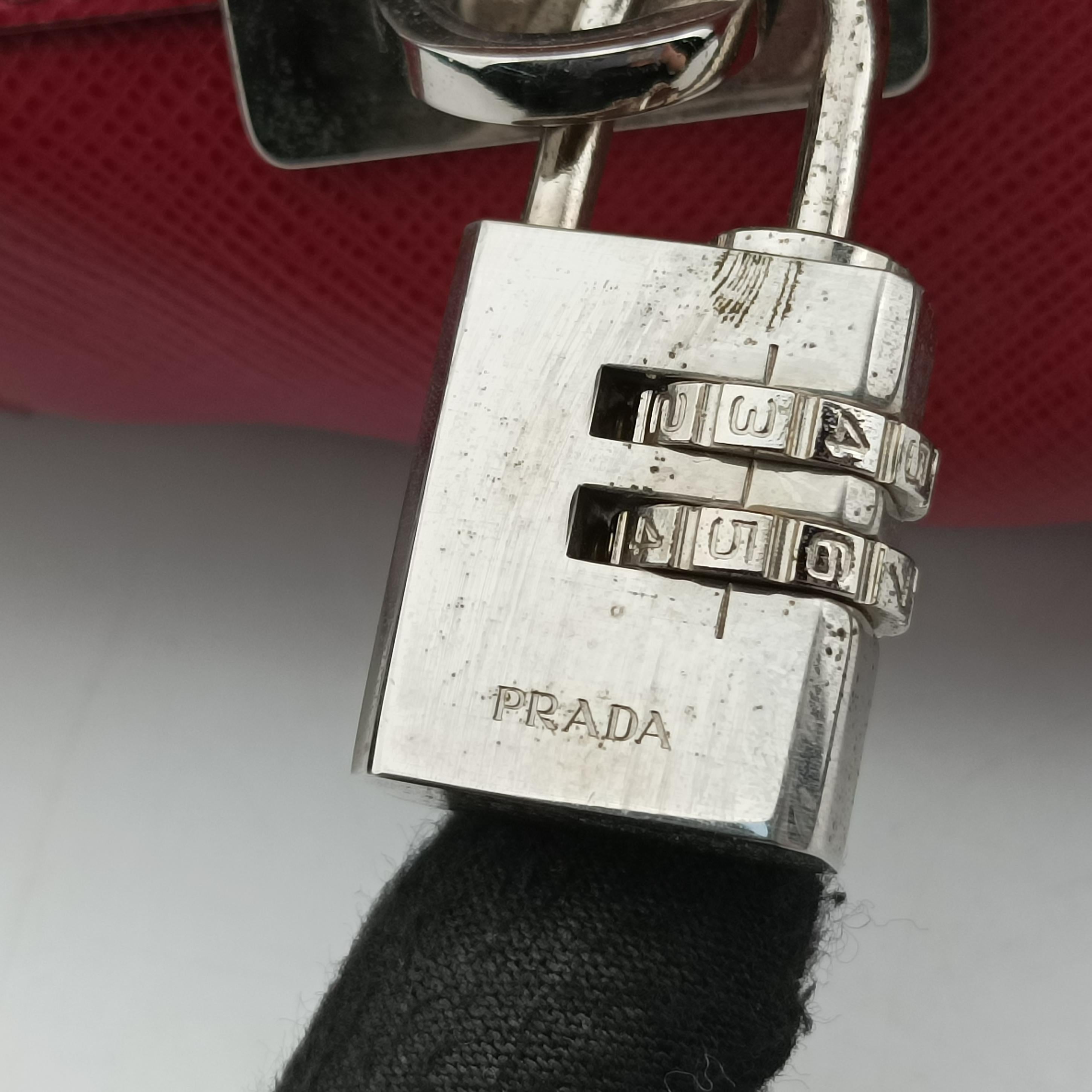Vintage Prada Classic Laptop briefcase Red SAFFIANO Leather 2VE363 handbag | stylenewstar