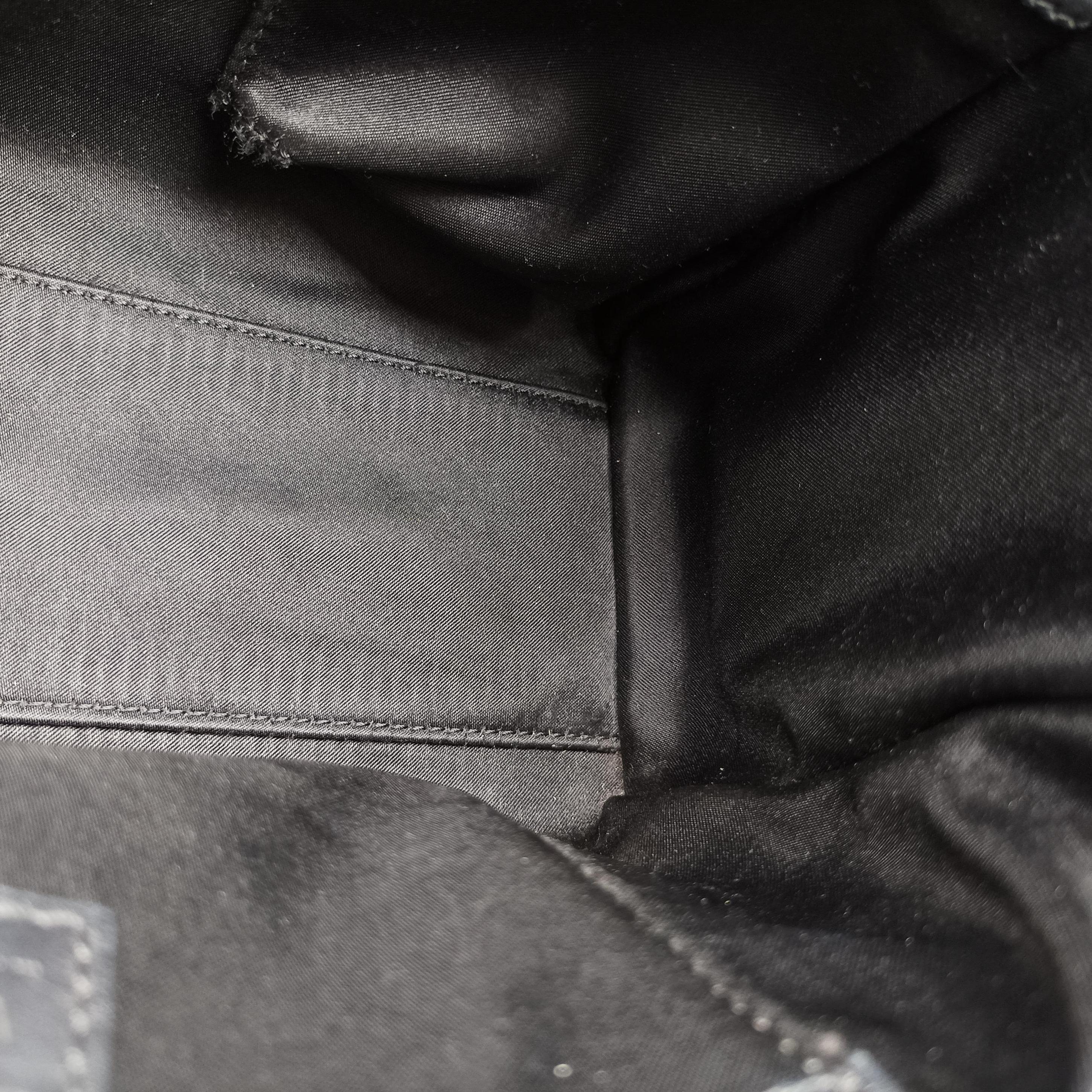Pre-owned VERSACE Medusa Black Leather  shoulderbag | stylenewstar