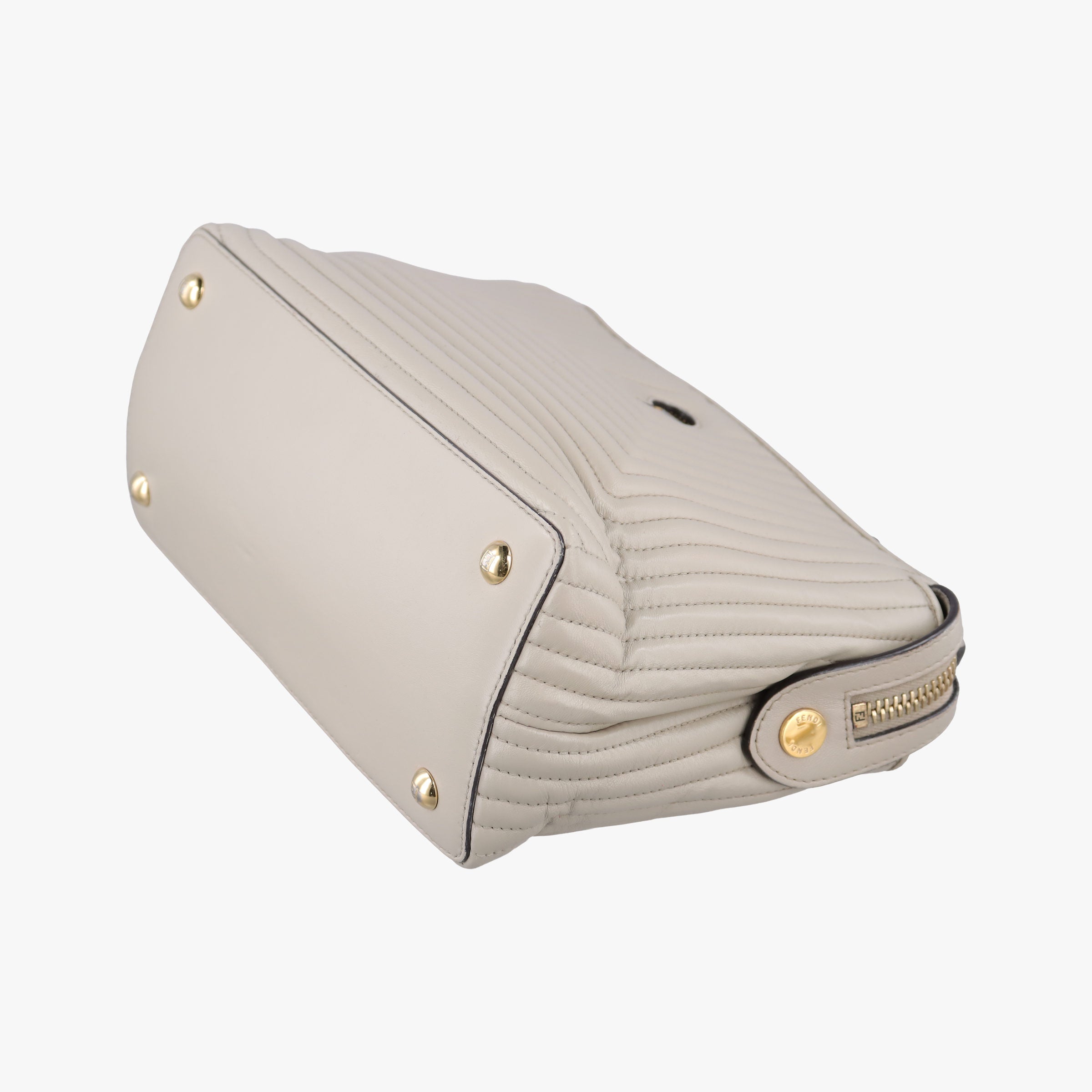 Pre-owned Fendi Dotcom Click Small Beige Leather 8BN299 shoulderbag | stylenewstar