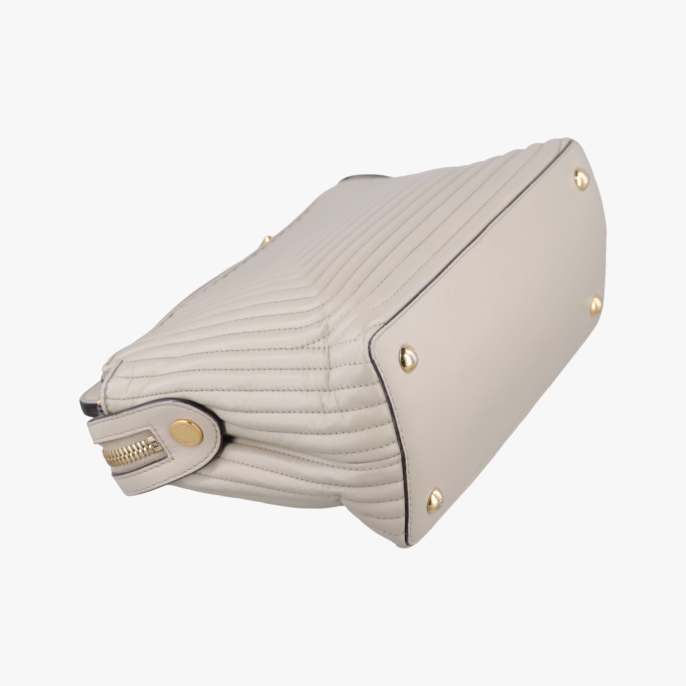 Pre-owned Fendi Dotcom Click Small Beige Leather 8BN299 shoulderbag | stylenewstar