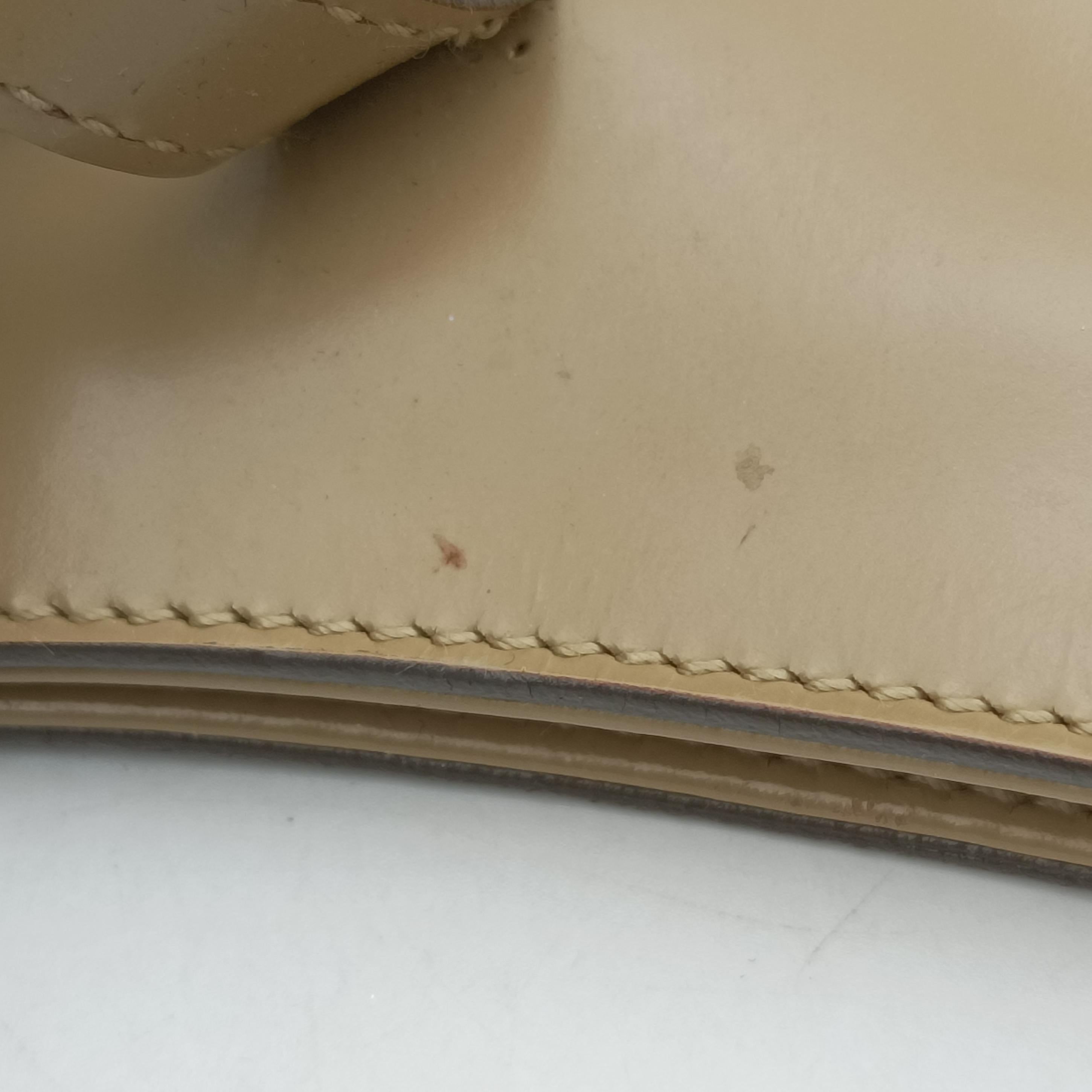 Pre-owned Gucci Jackie beige Leather 001.41 handbag | stylenewstar