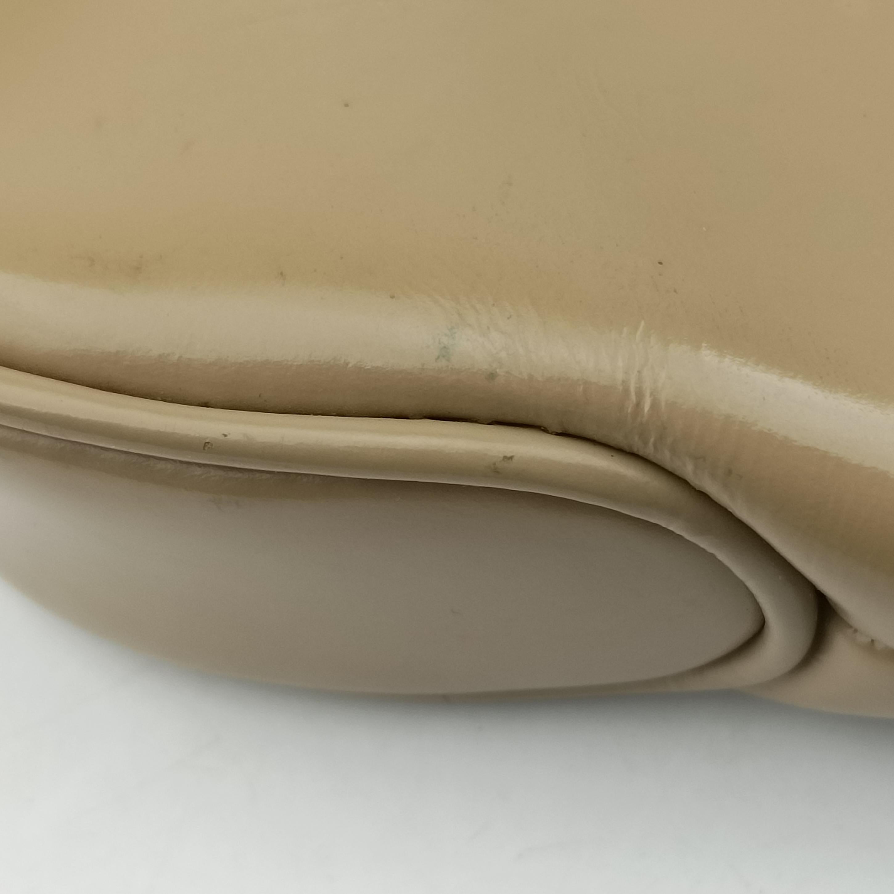 Pre-owned Gucci Jackie beige Leather 001.41 handbag | stylenewstar