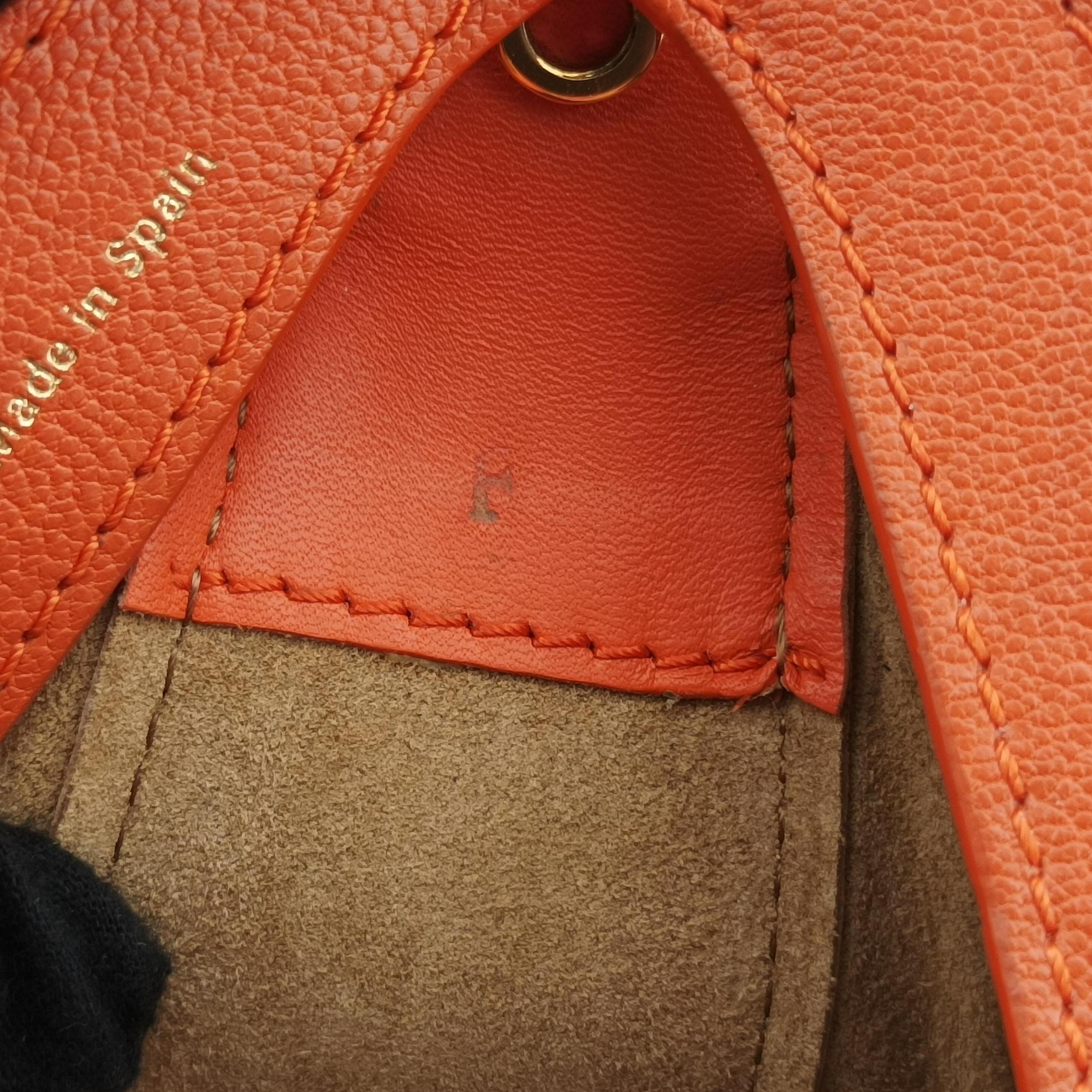 Vintage Loewe Luna Orange leather A923PM1X01 shoulderbag | stylenewstar