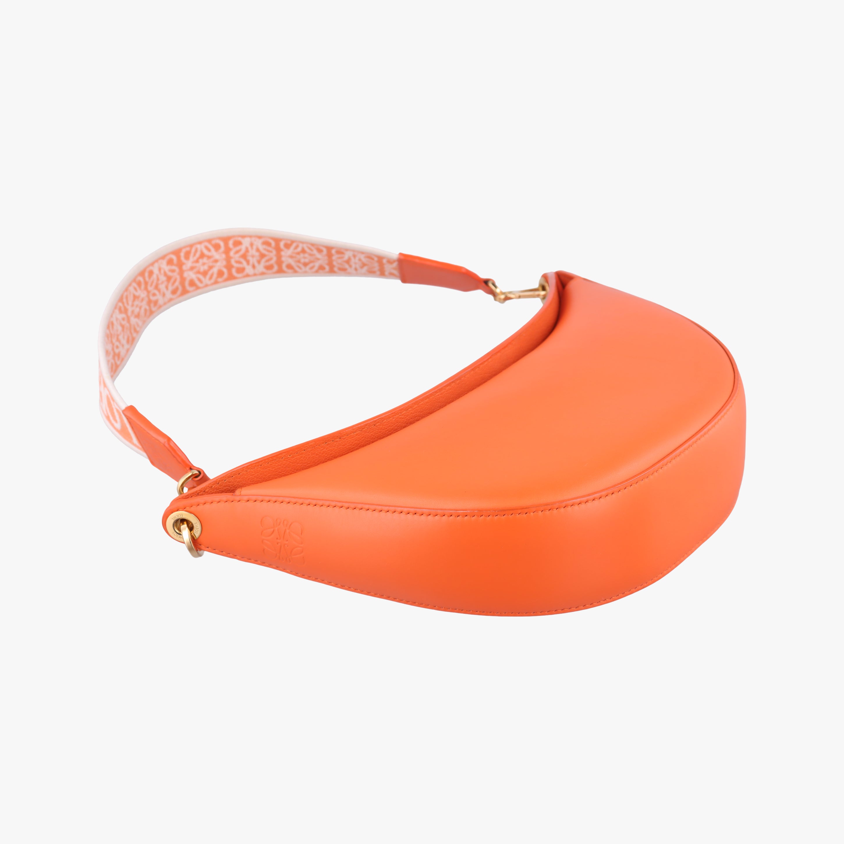 Vintage Loewe Luna Orange leather A923PM1X01 shoulderbag | stylenewstar