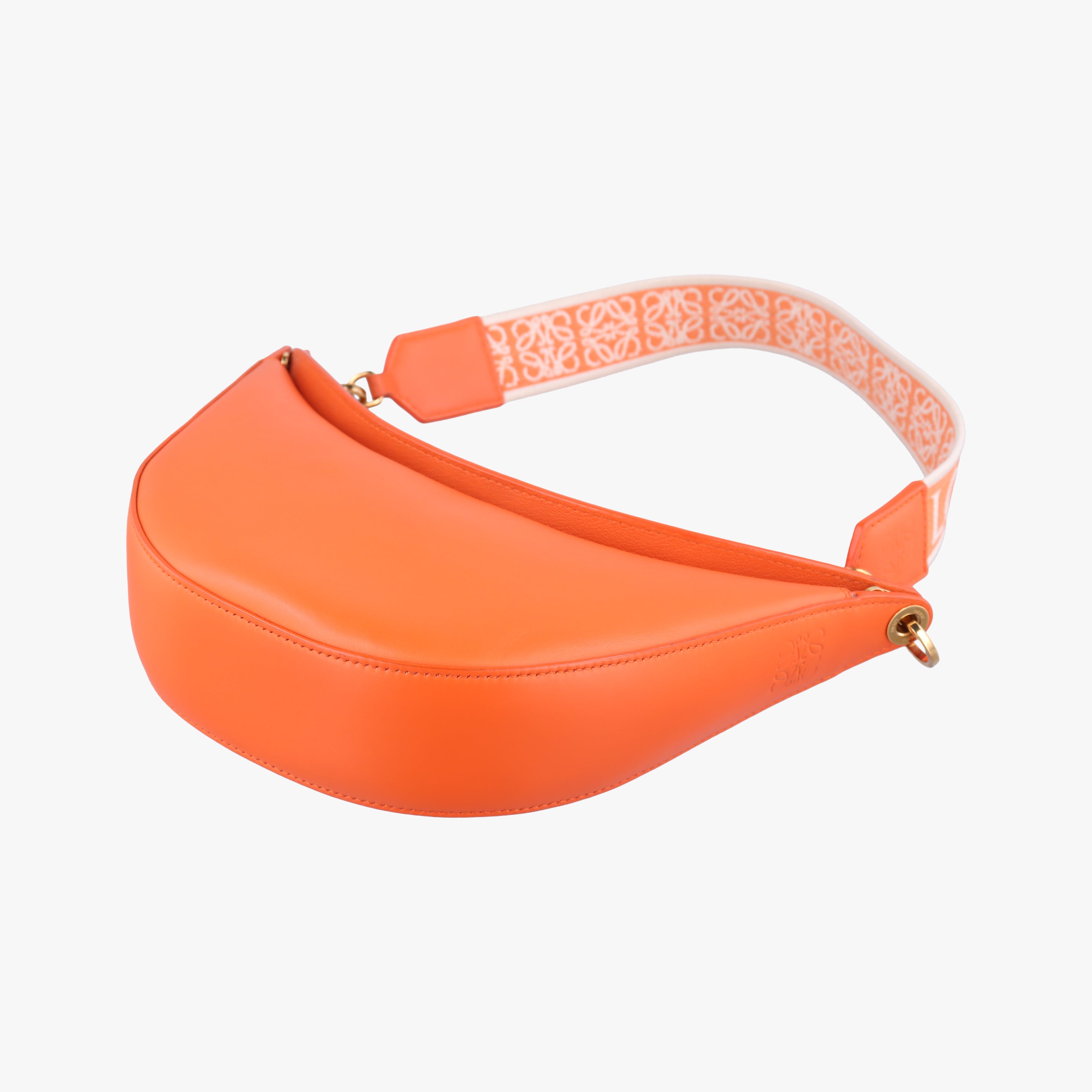 Vintage Loewe Luna Orange leather A923PM1X01 shoulderbag | stylenewstar