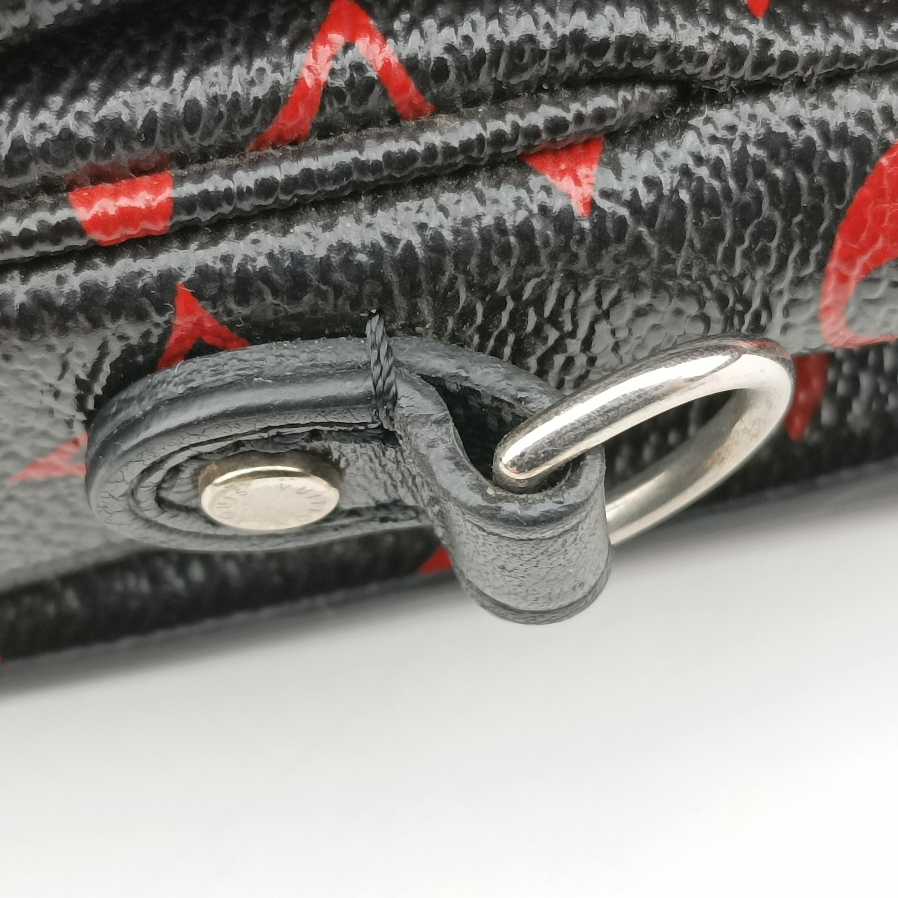 Secondhand Louis Vuitton Pochette Metis MM Noir×ROUGE Monogram Infrarouge M41462 shoulderbag | stylenewstar