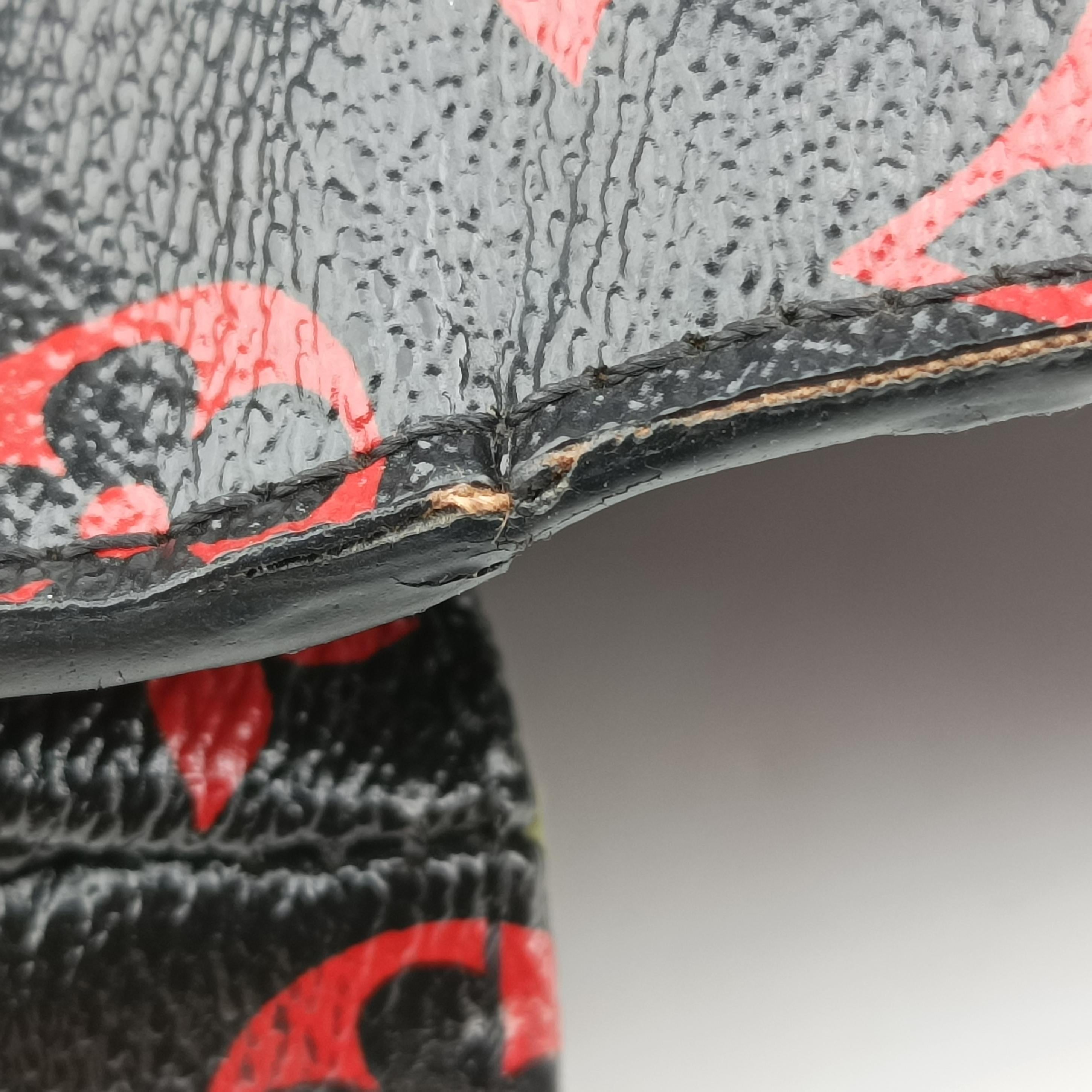 Secondhand Louis Vuitton Pochette Metis MM Noir×ROUGE Monogram Infrarouge M41462 shoulderbag | stylenewstar