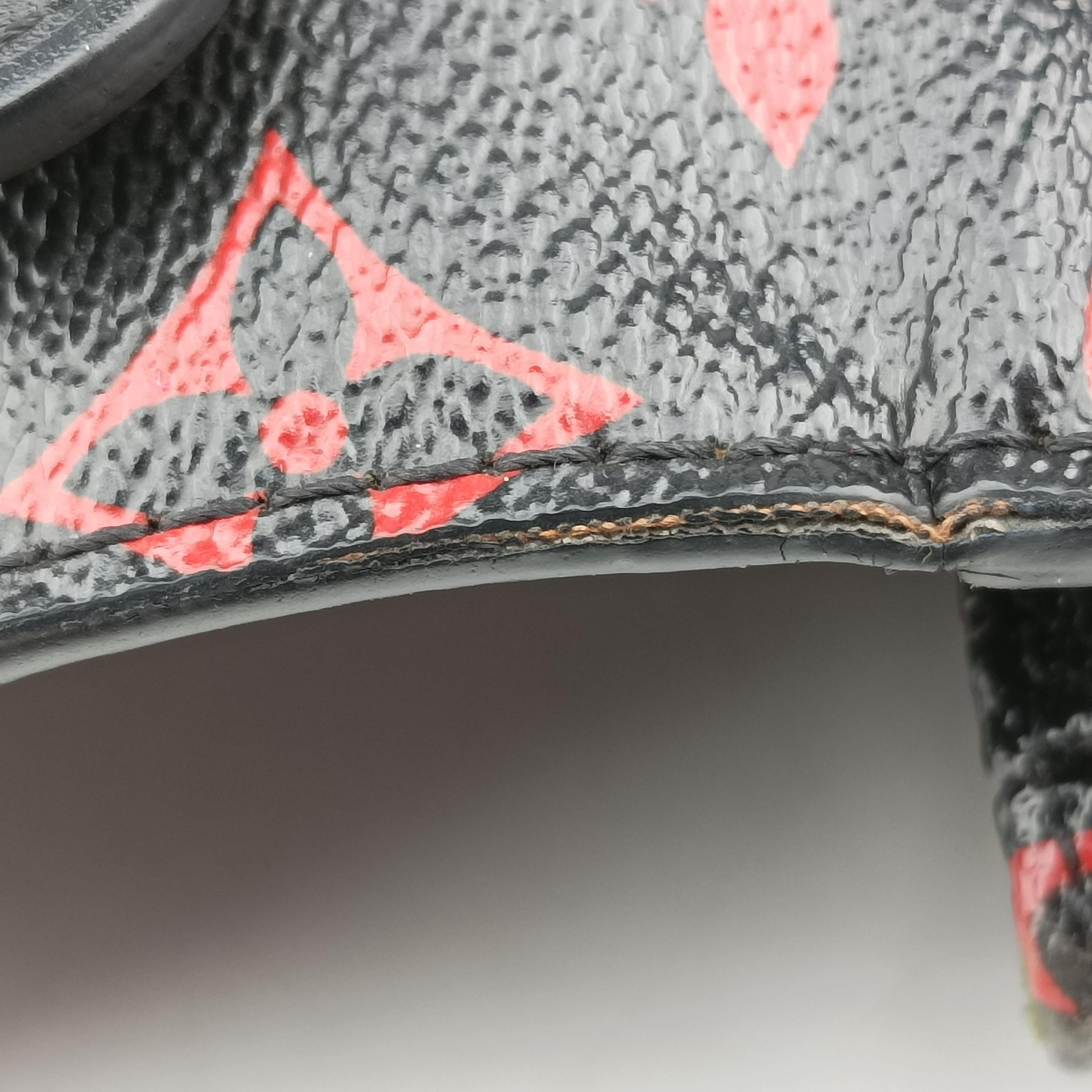 Secondhand Louis Vuitton Pochette Metis MM Noir×ROUGE Monogram Infrarouge M41462 shoulderbag | stylenewstar