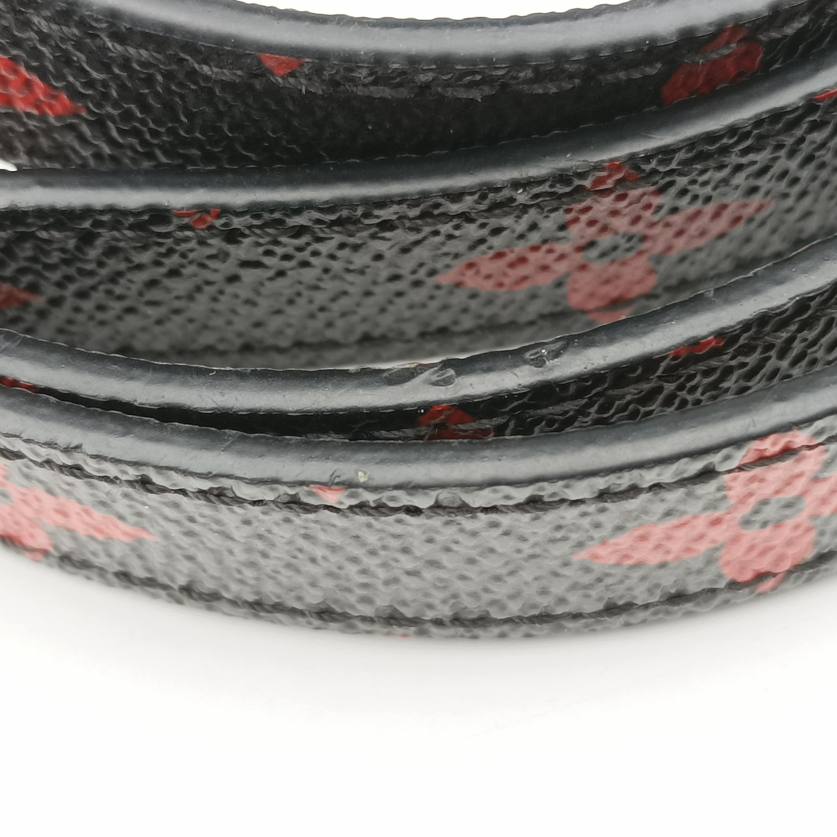 Secondhand Louis Vuitton Pochette Metis MM Noir×ROUGE Monogram Infrarouge M41462 shoulderbag | stylenewstar