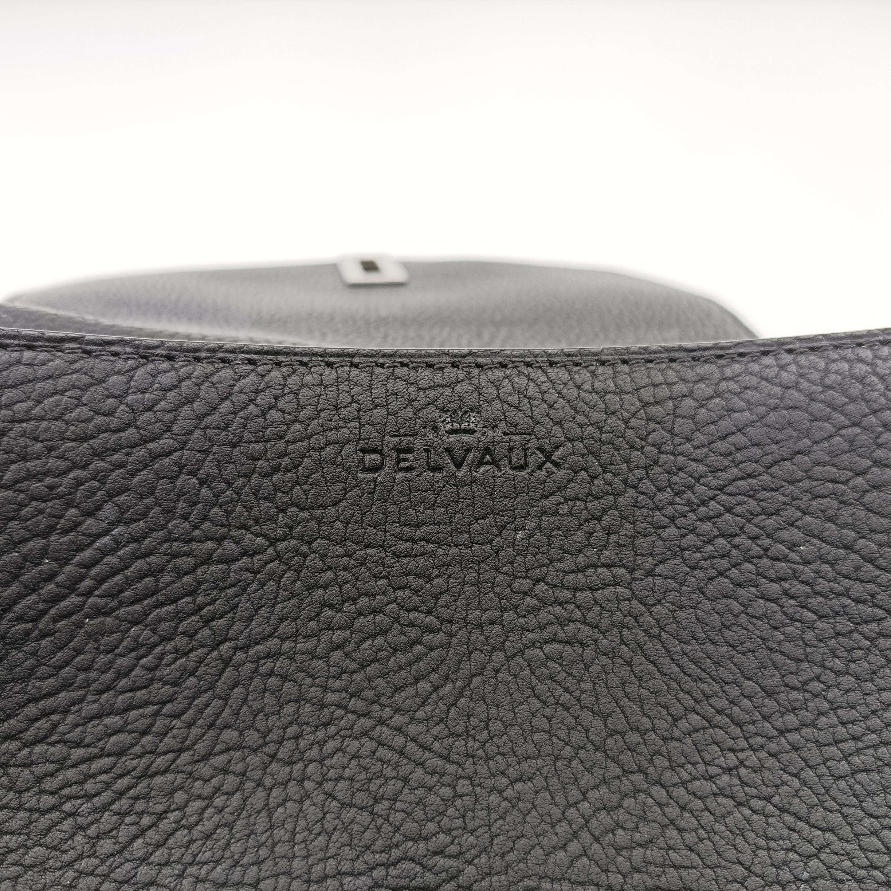 Pre-owned Delvaux Le Mutin MM Black Leather  shoulderbag | stylenewstar