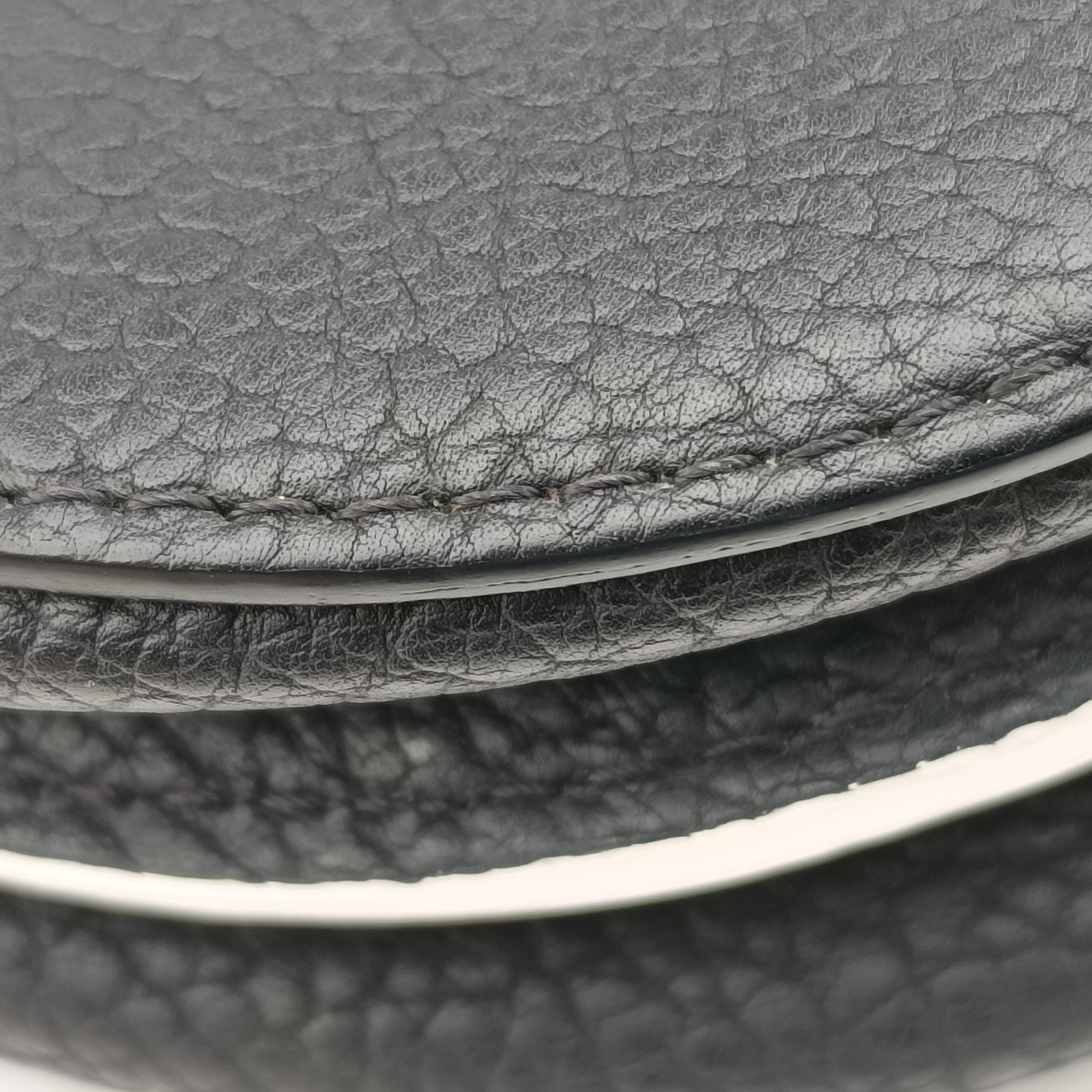 Pre-owned Delvaux Le Mutin MM Black Leather  shoulderbag | stylenewstar