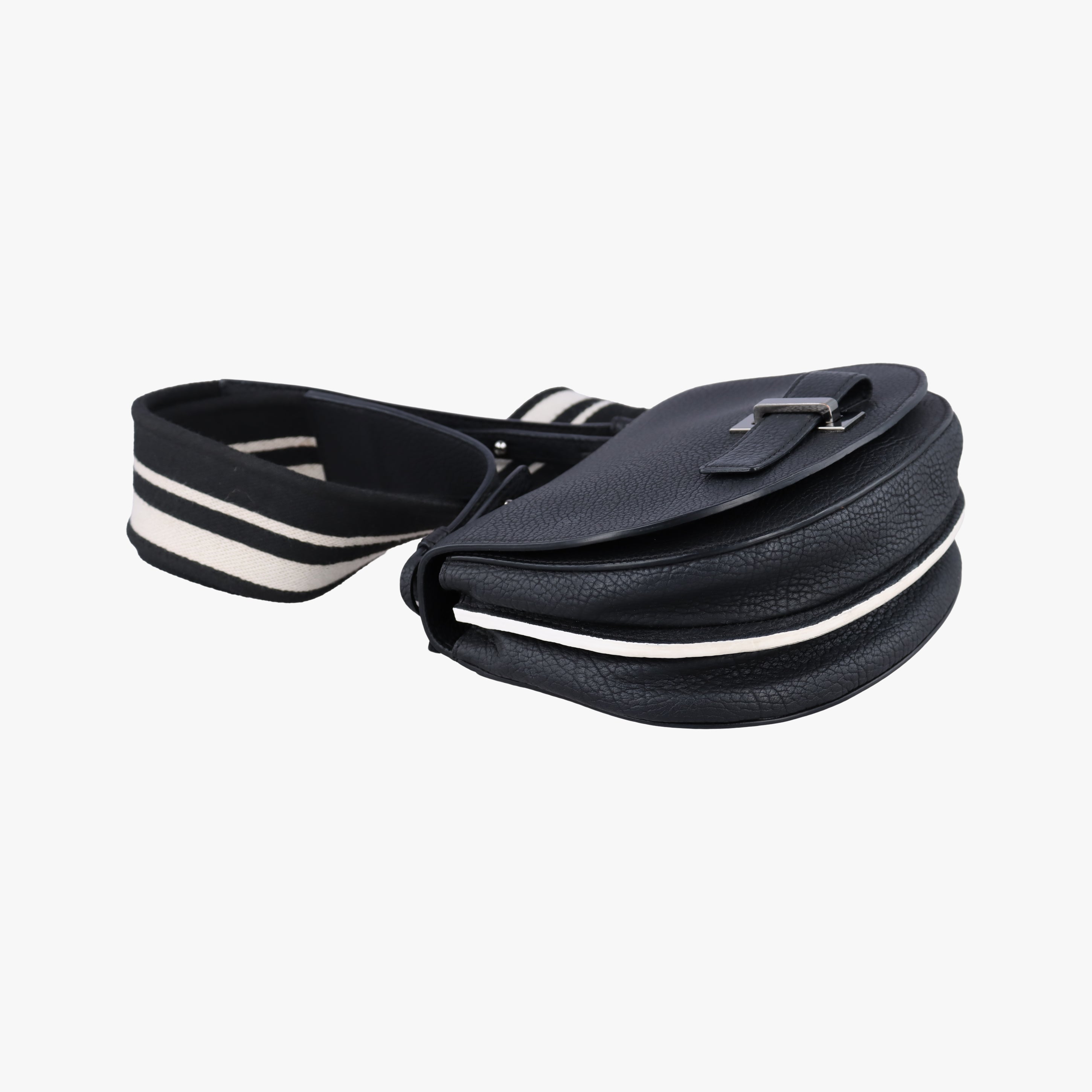 Pre-owned Delvaux Le Mutin MM Black Leather  shoulderbag | stylenewstar