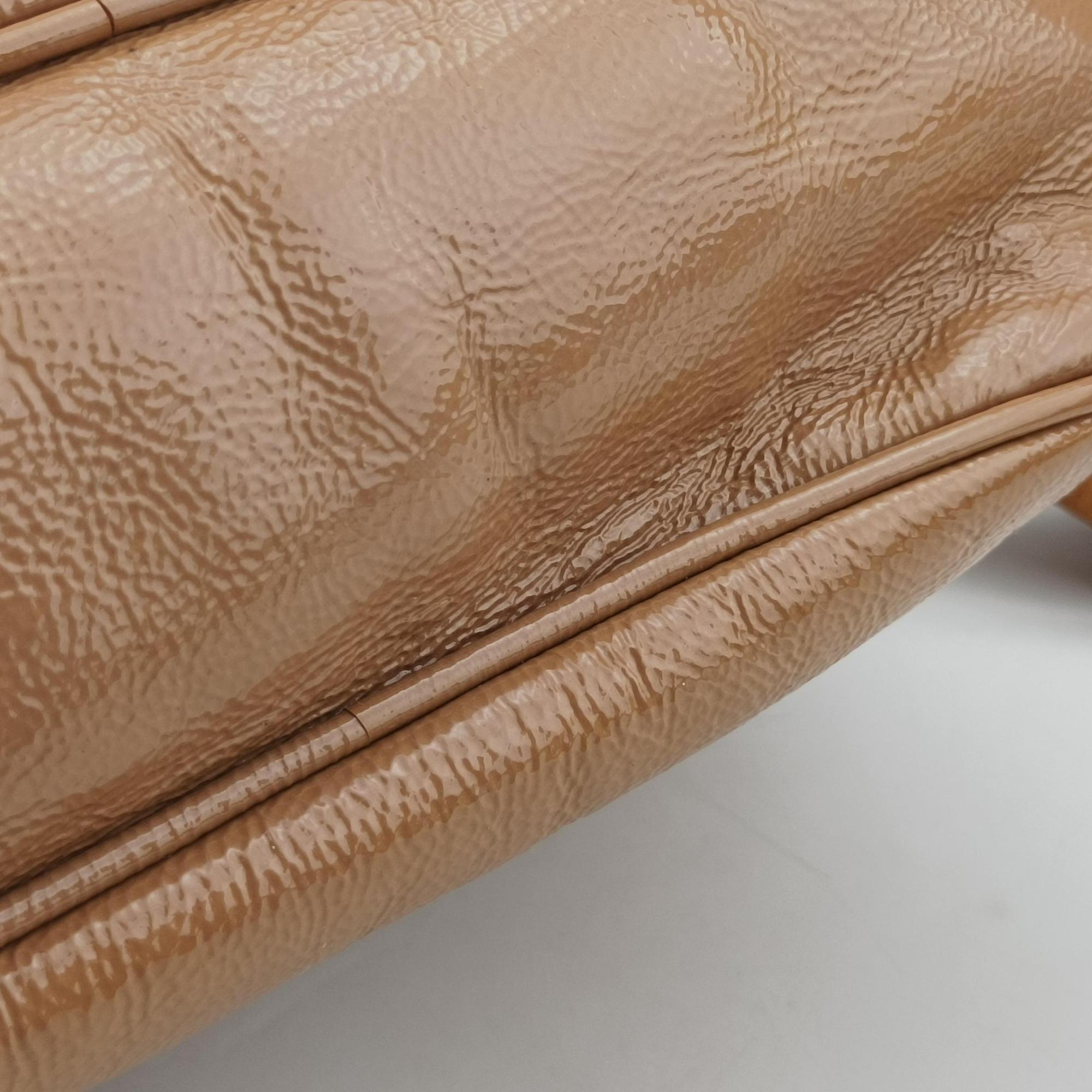 Vintage Gucci Soho beige Patent 308364 shoulderbag | stylenewstar