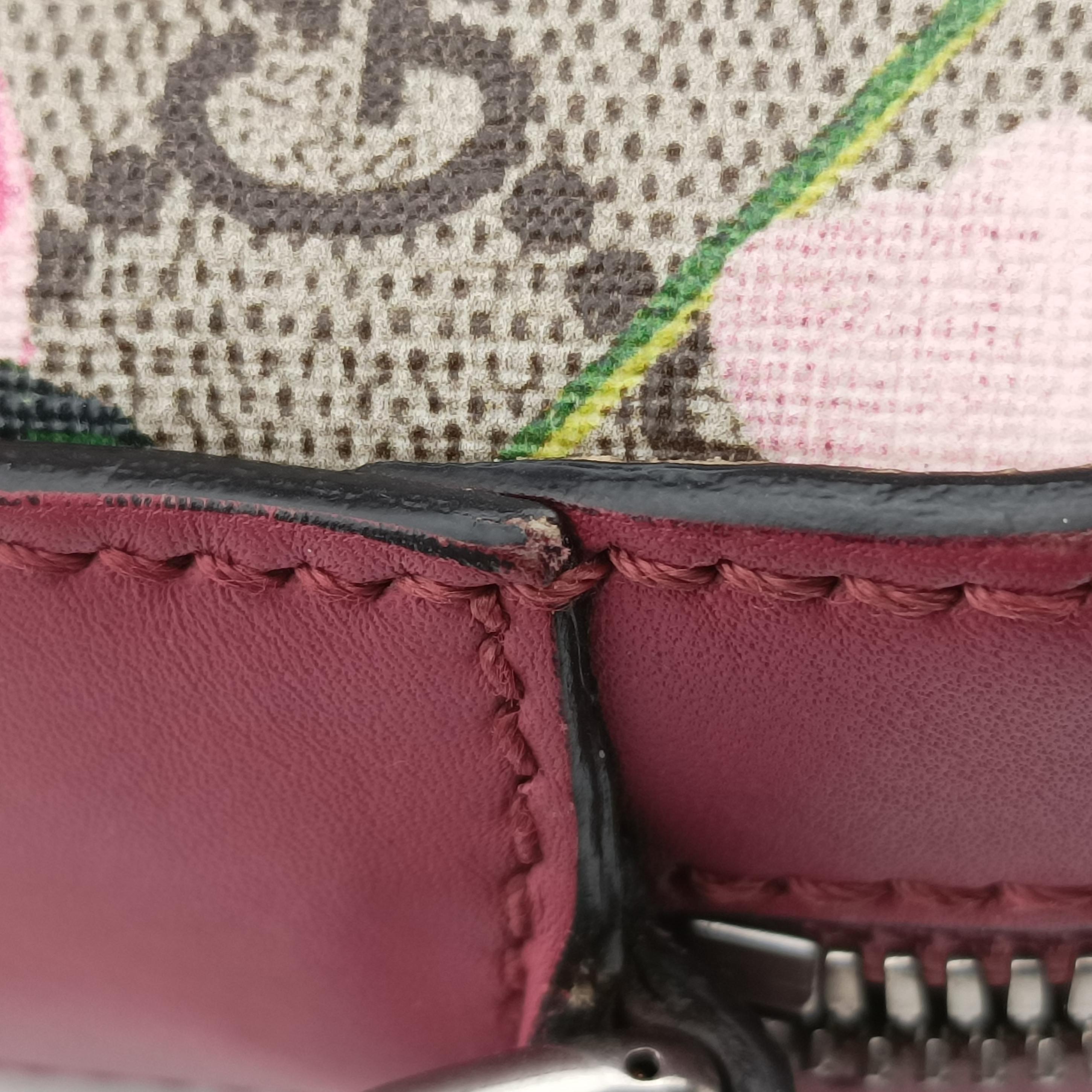 Pre-owned Gucci GG Supreme Blooms beige×Multicolour PVC coated canvas 409535 shoulderbag | stylenewstar
