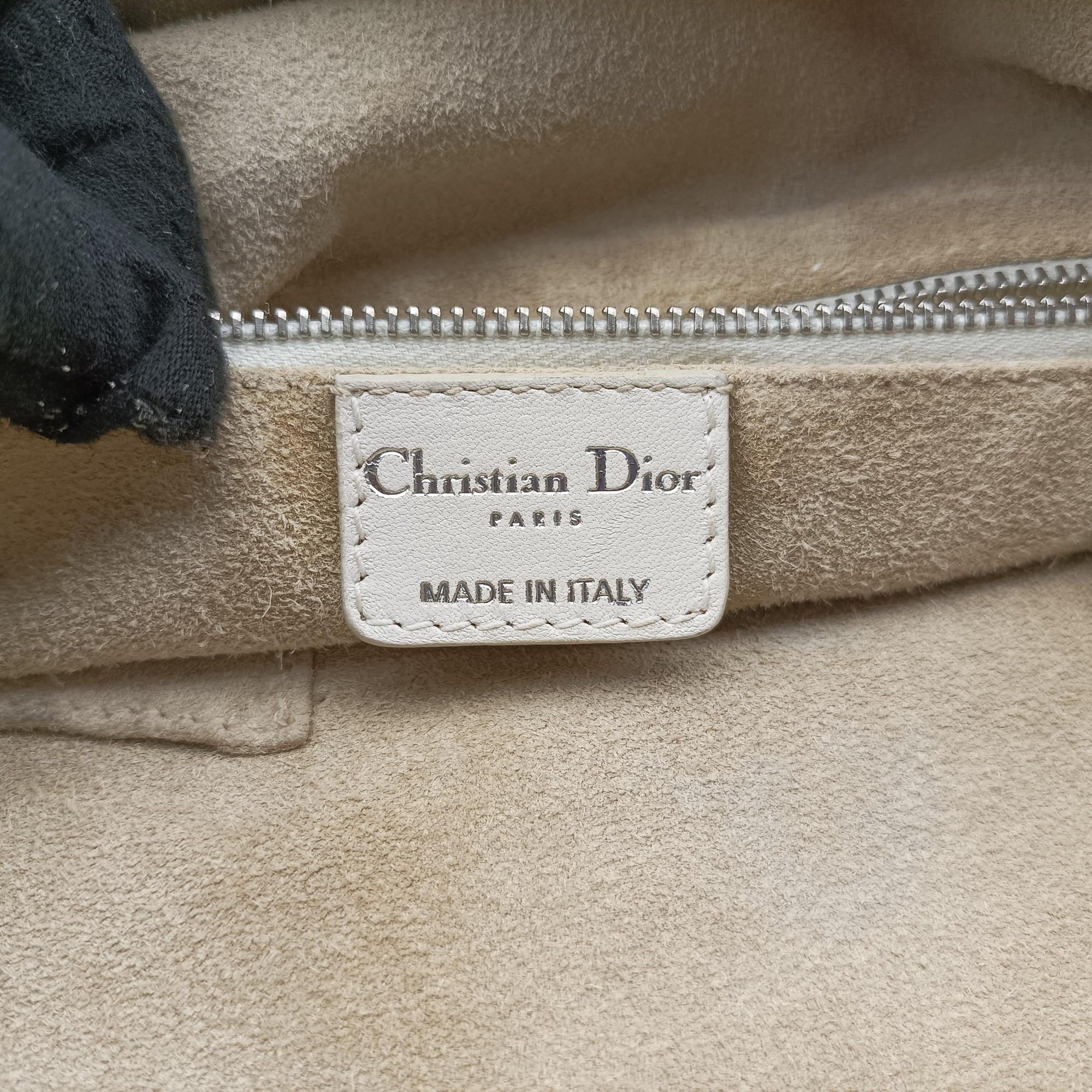 Pre-owned Christian Dior Soft lady dior hobo White lambskin  handbag | stylenewstar