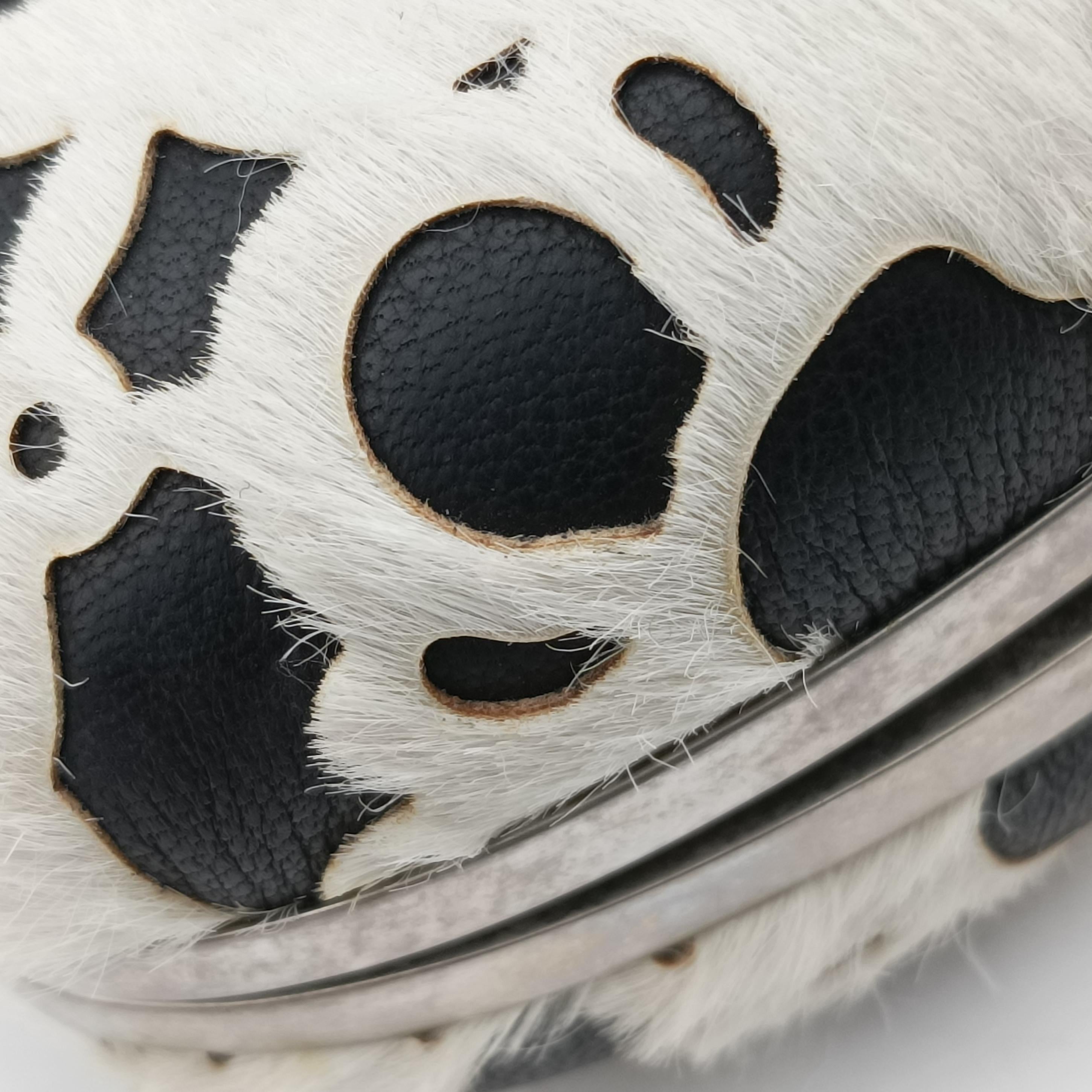 Pre-owned Alexander McQueen Knucklebox Black×White ponyhair  clutchbag | stylenewstar