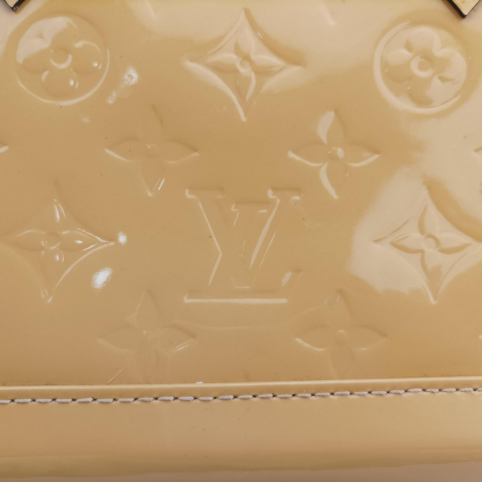 Secondhand Louis Vuitton Alma BB Citrine Vernis M90104 shoulderbag | stylenewstar