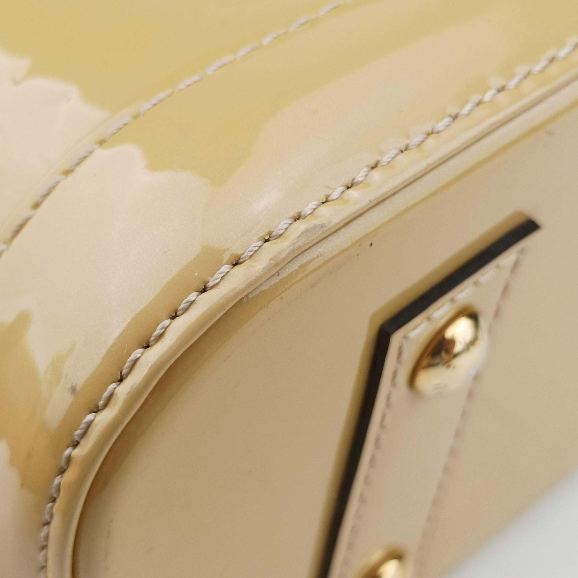 Secondhand Louis Vuitton Alma BB Citrine Vernis M90104 shoulderbag | stylenewstar
